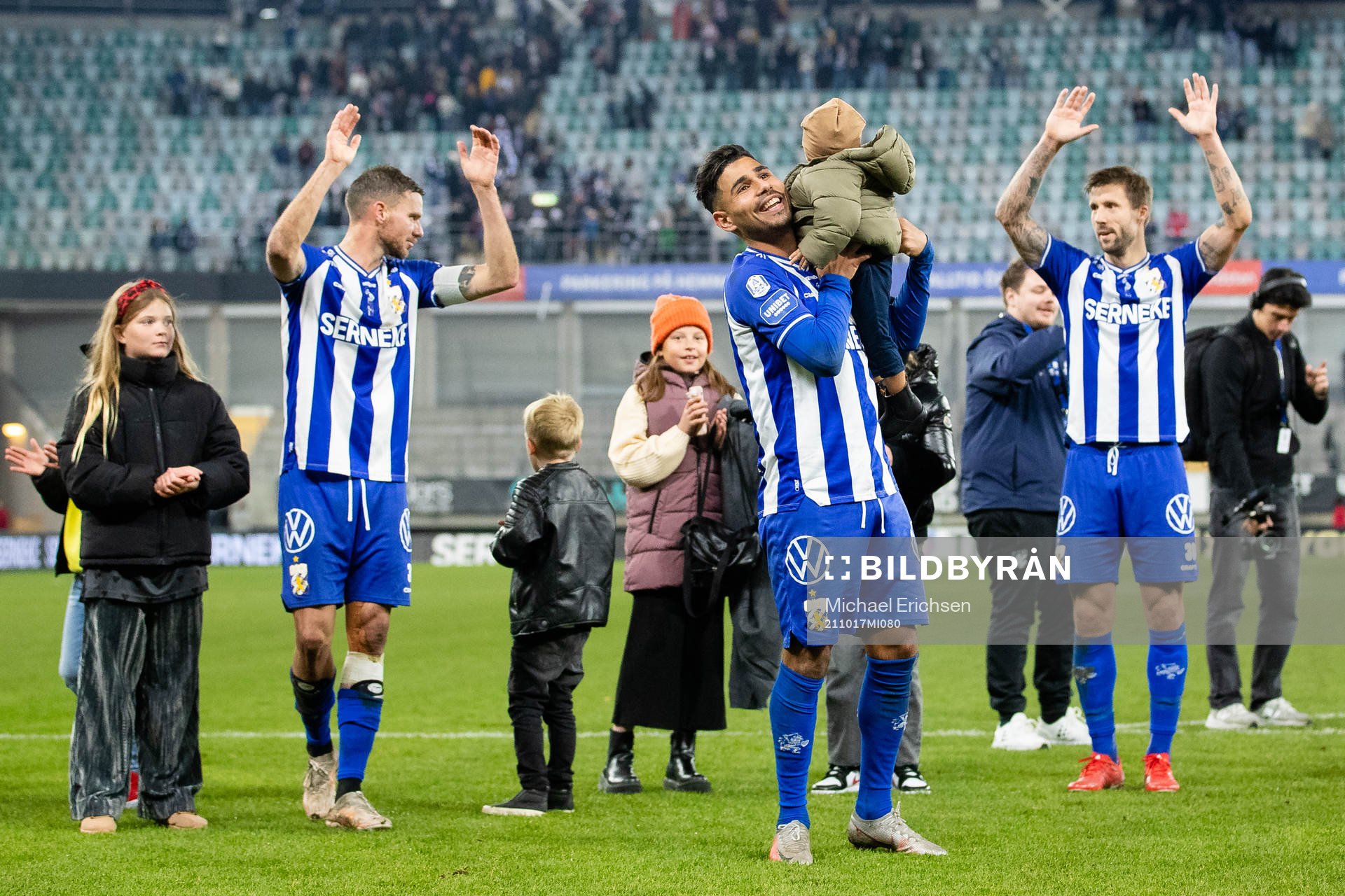 IFK Göteborgs spelare jublar