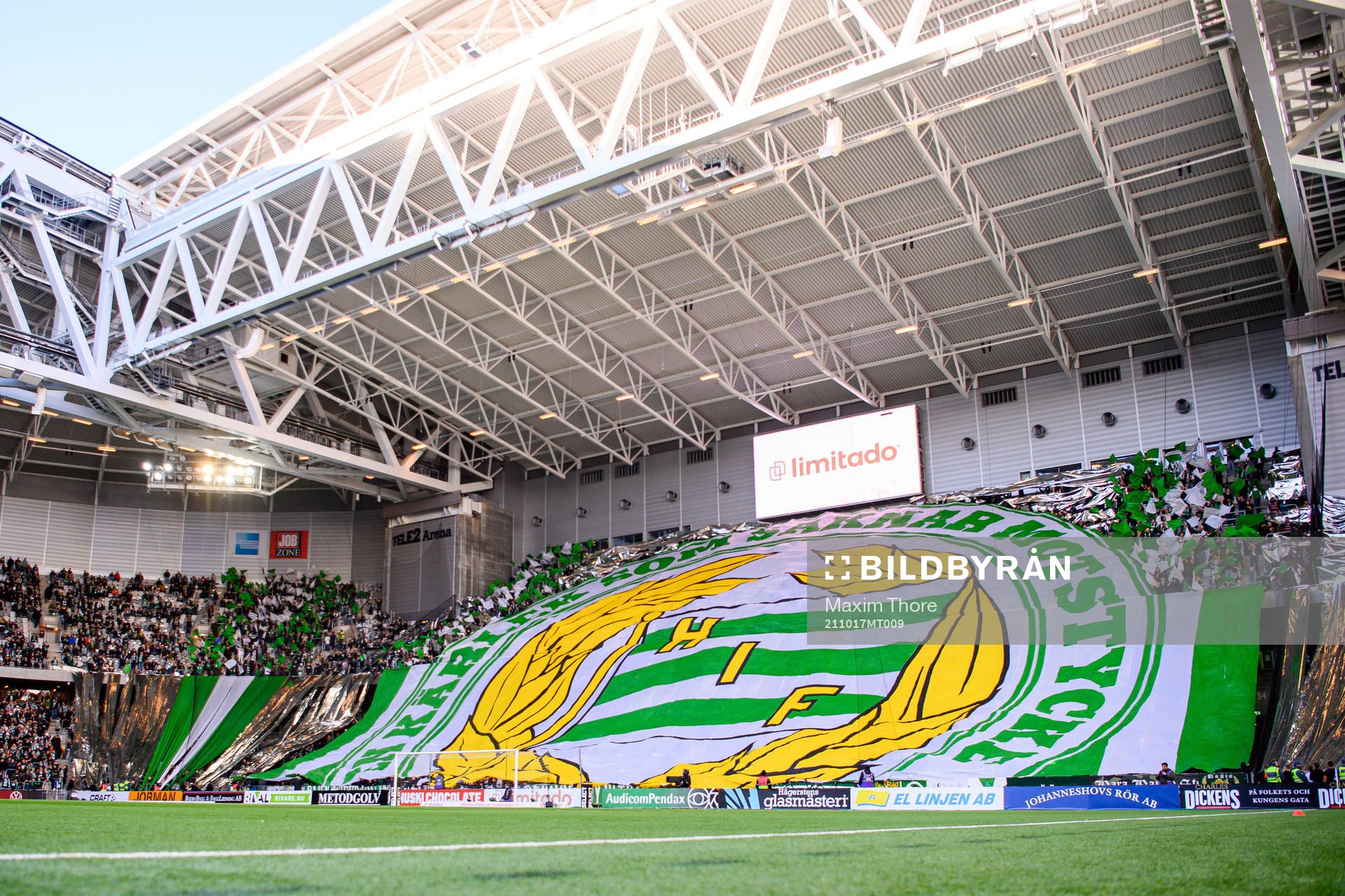 Hammarbys supportrar med tifo
