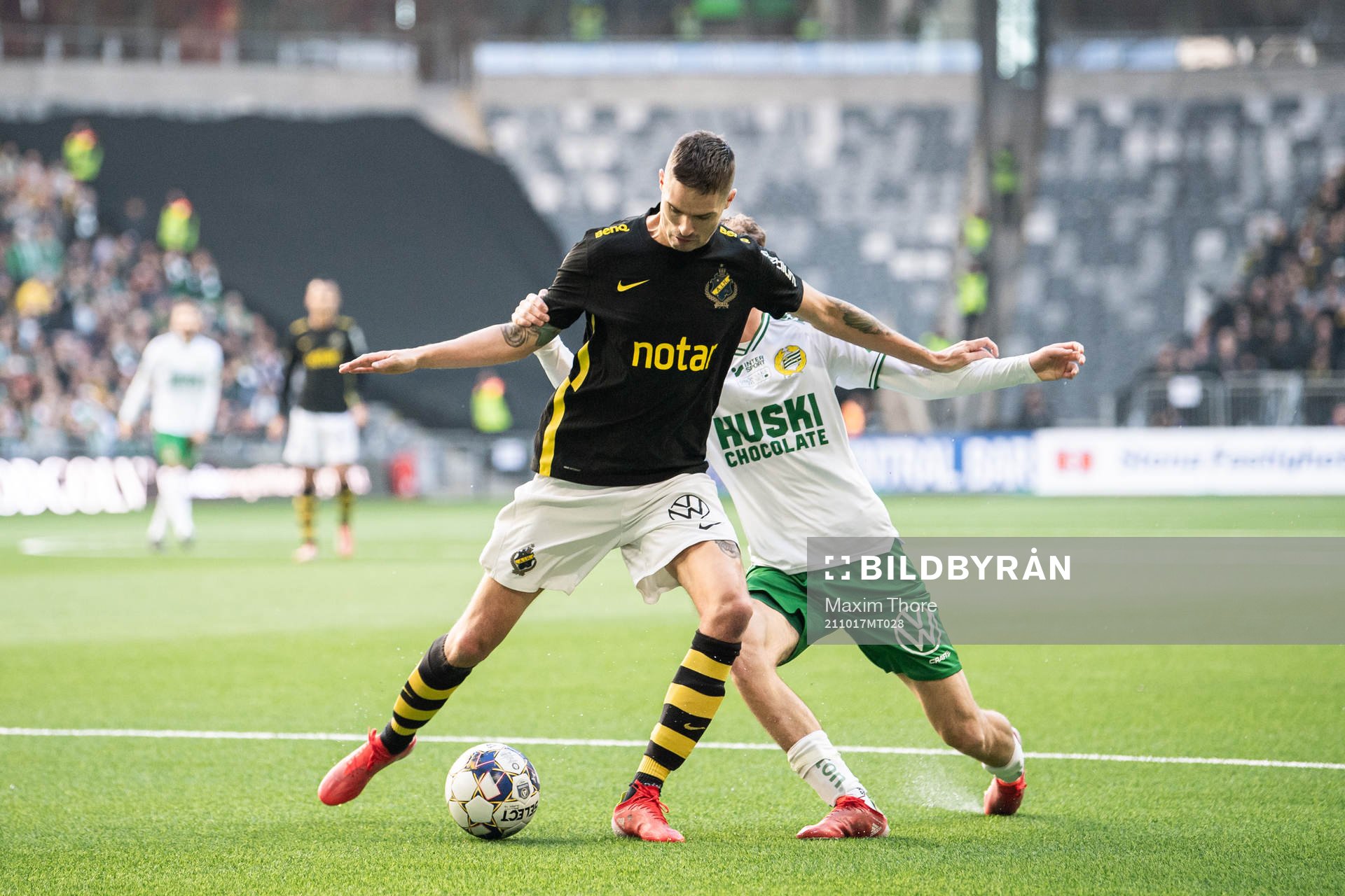 s Mikael Lustig