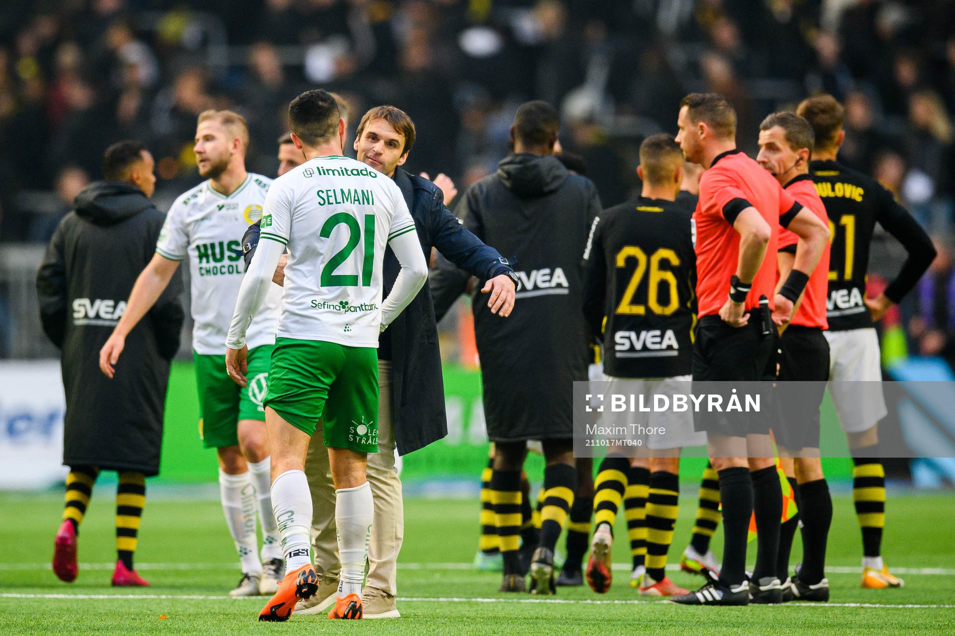 Hammarbys Astrit Selmani och tränare Milos Milojevic jublar