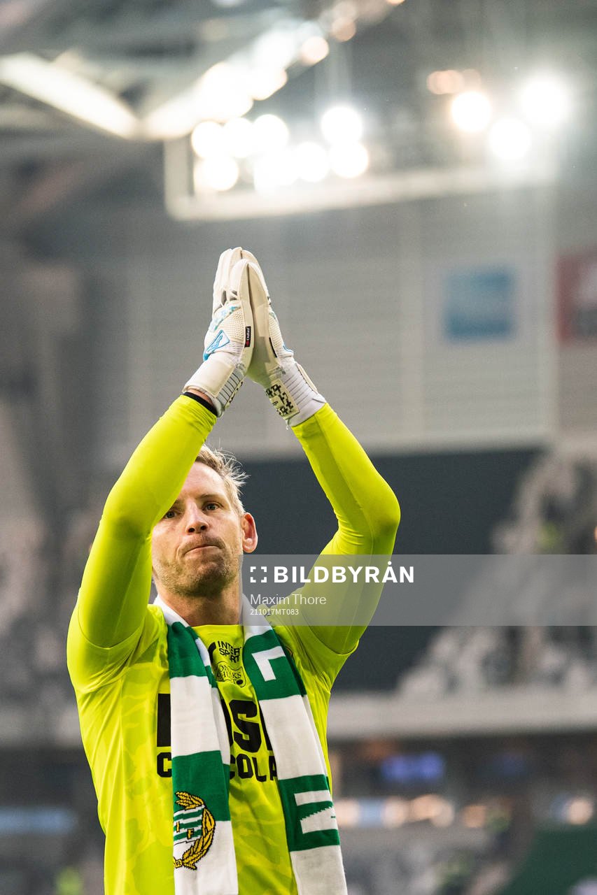 Hammarbys målvakt David Ousted jublar