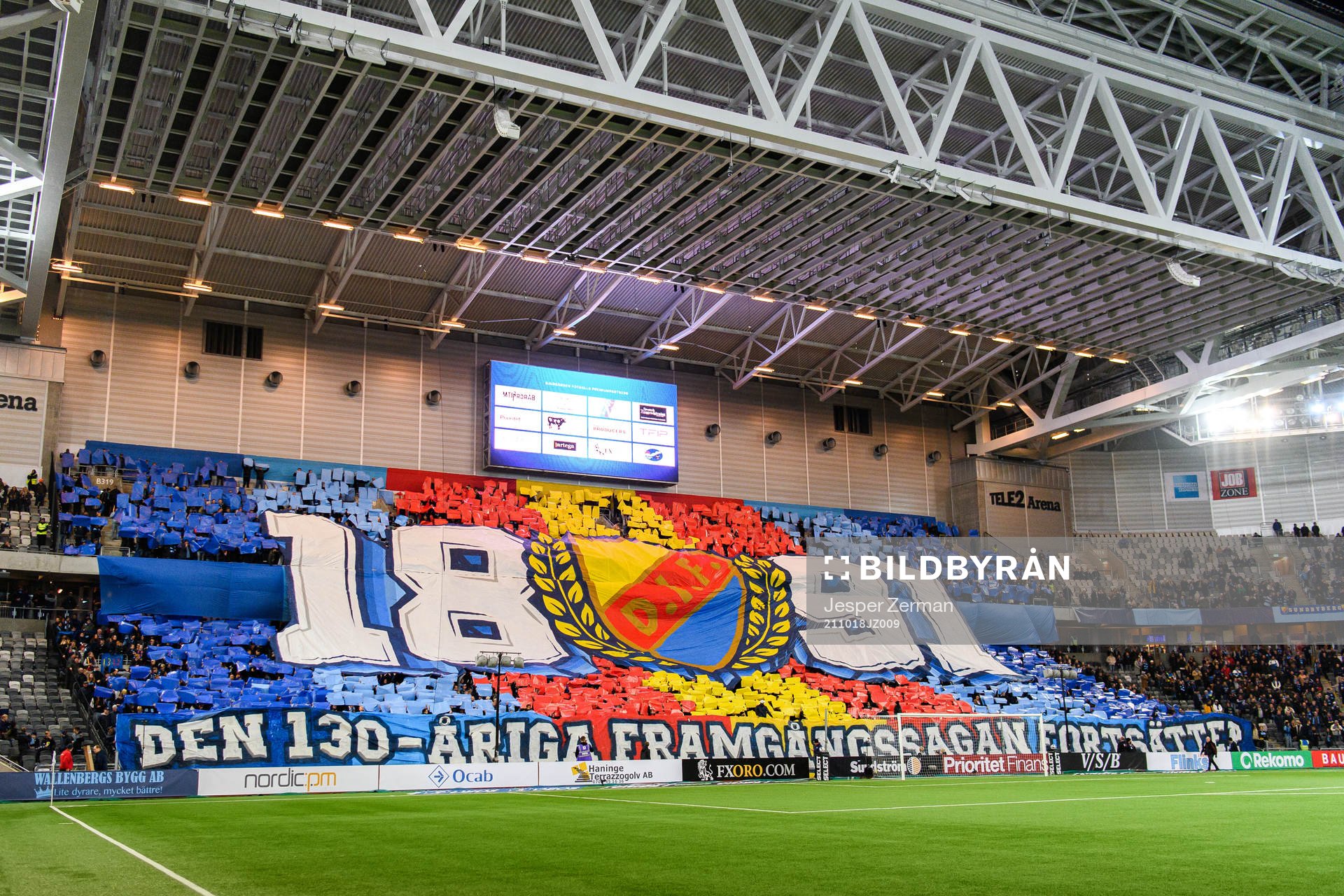 Djurgårdens supportrar med tifo