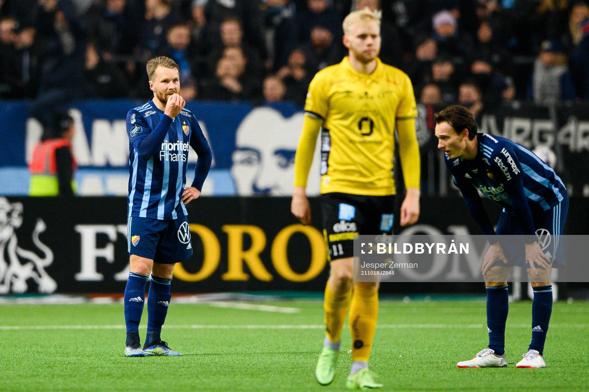 Djurgårdens Jacob Une Larsson och Hjalmar Ekdal deppar