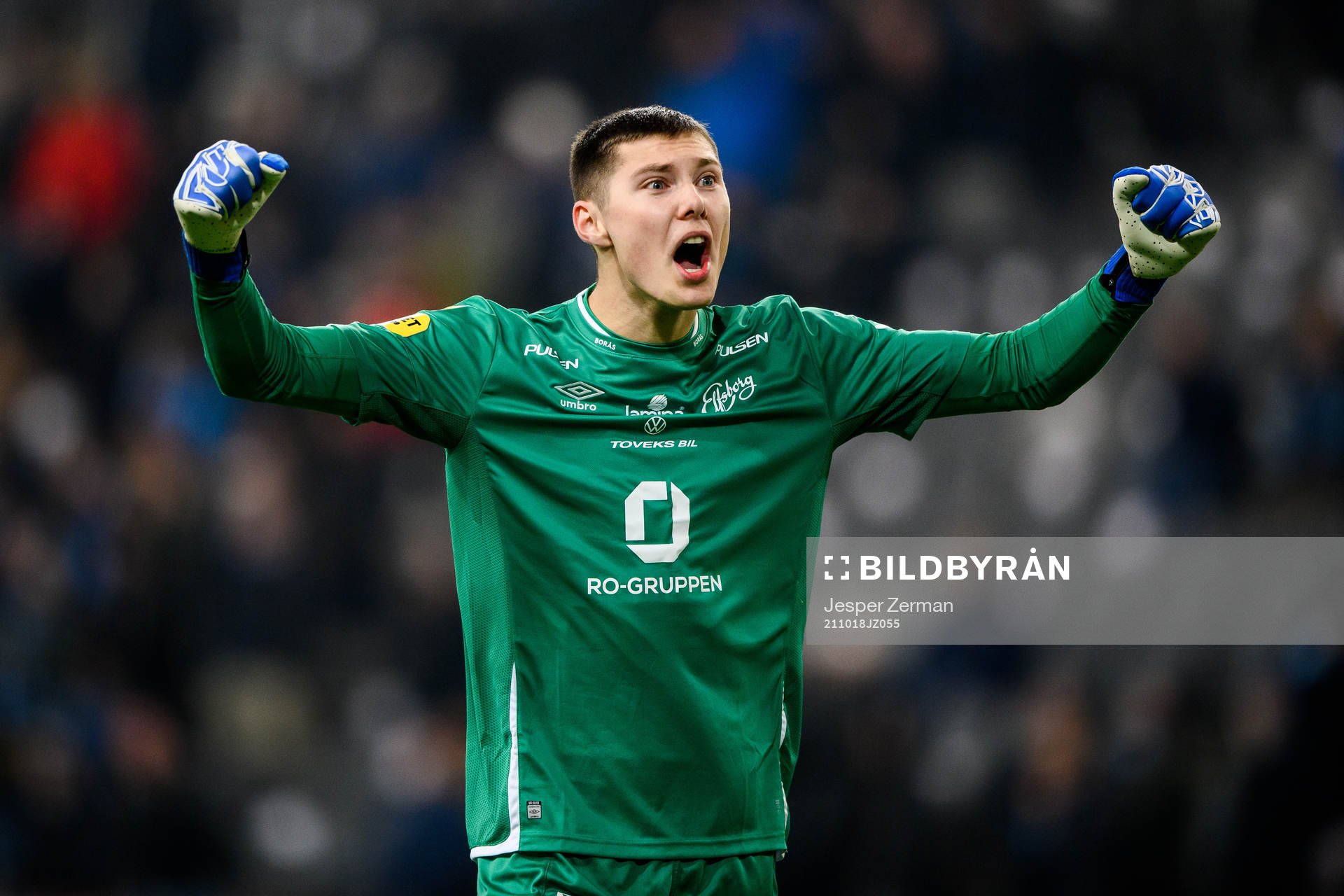 Elfsborgs målvakt Hákon Valdimarsson jublar