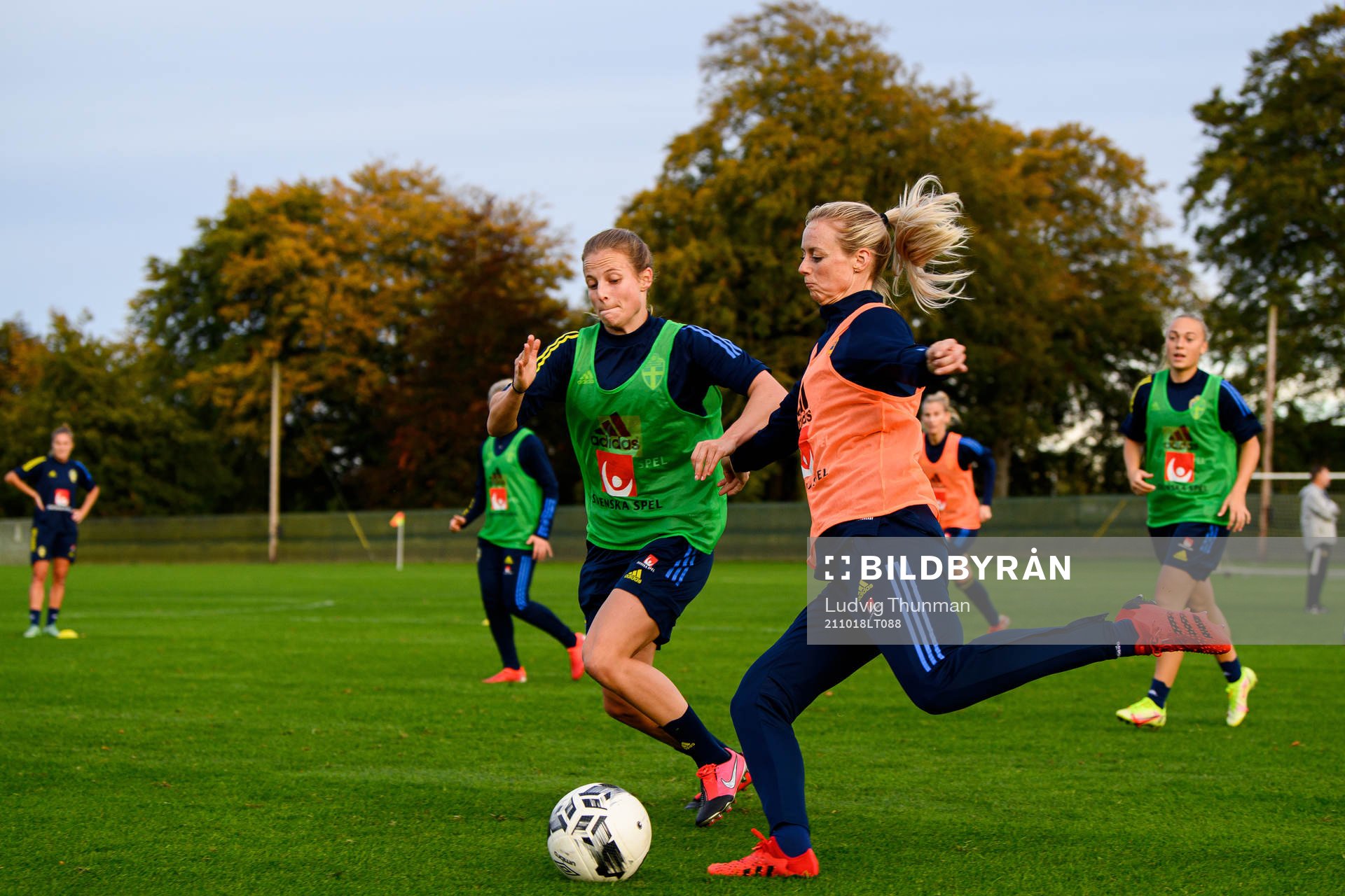 Anna Anvegård and Amanda Ilestedt of the Swedish women's