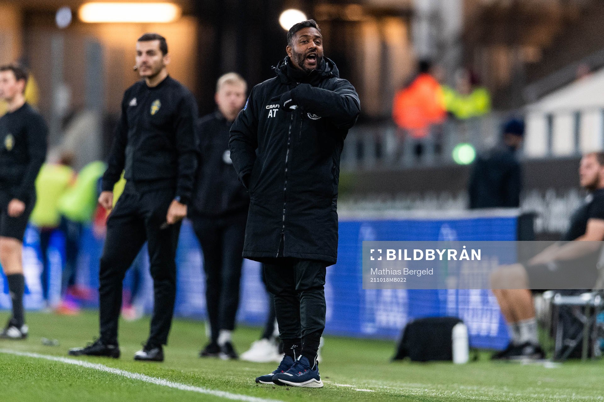 Trelleborgs assisterande tränare Alexander Tengryd under fotbollsmatchen i Superettan mellan Örgryte och Trelleborg den 18 oktober 2021 i Göteborg.