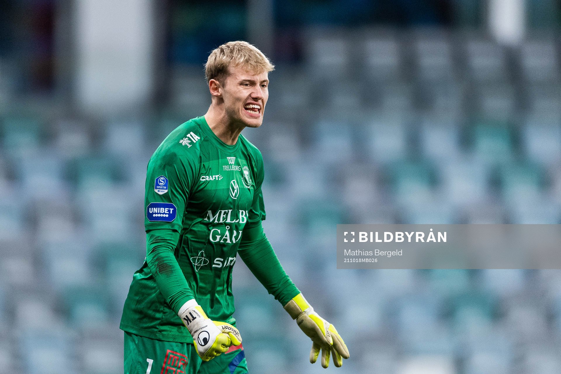 Trelleborgs målvakt Kasper Thiesson Kristensen reagerar
