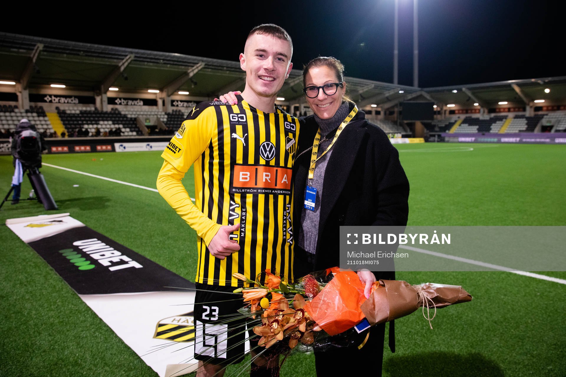 Häckens Patrik Wålemark får pris som matchens lirare