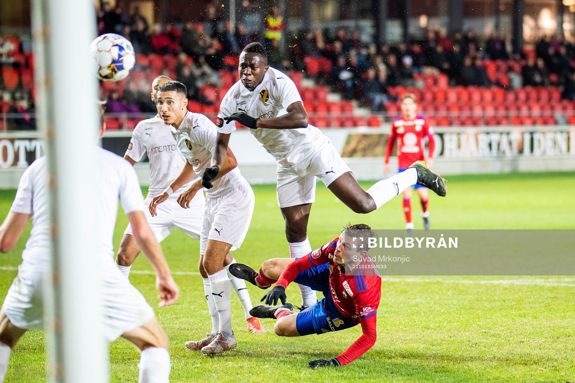 Vasalunds Anthony Wambani och Östers Nicolas Mortensen