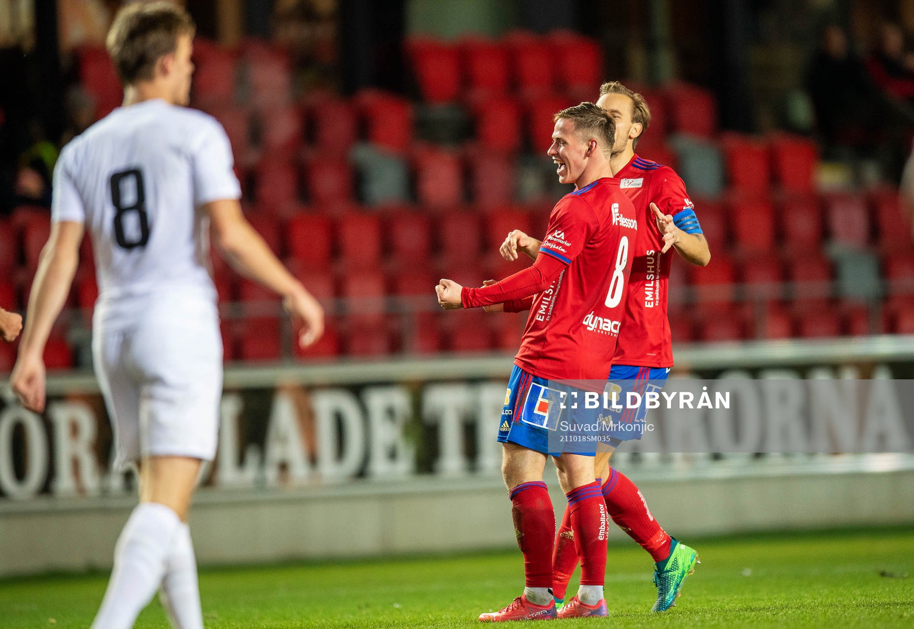Östers Alex Thor Hauksson jublar