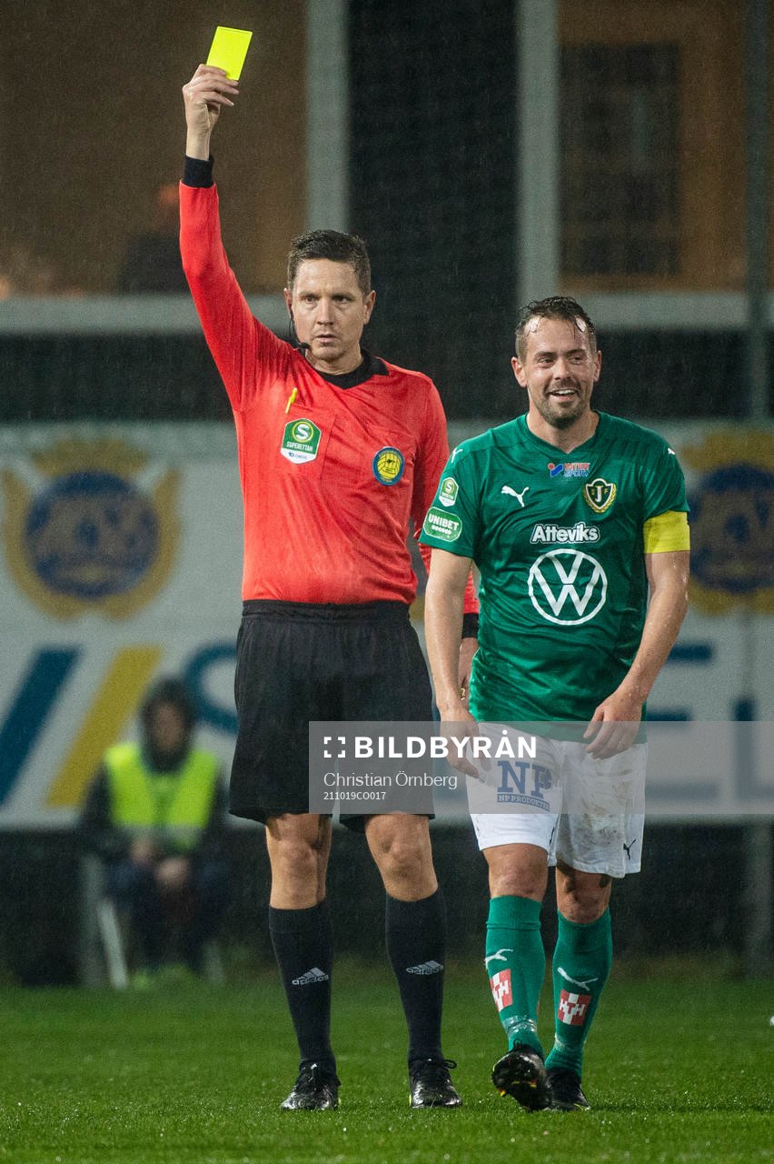 Domare Martin Strömbergsson ger Jönköpings Fredric