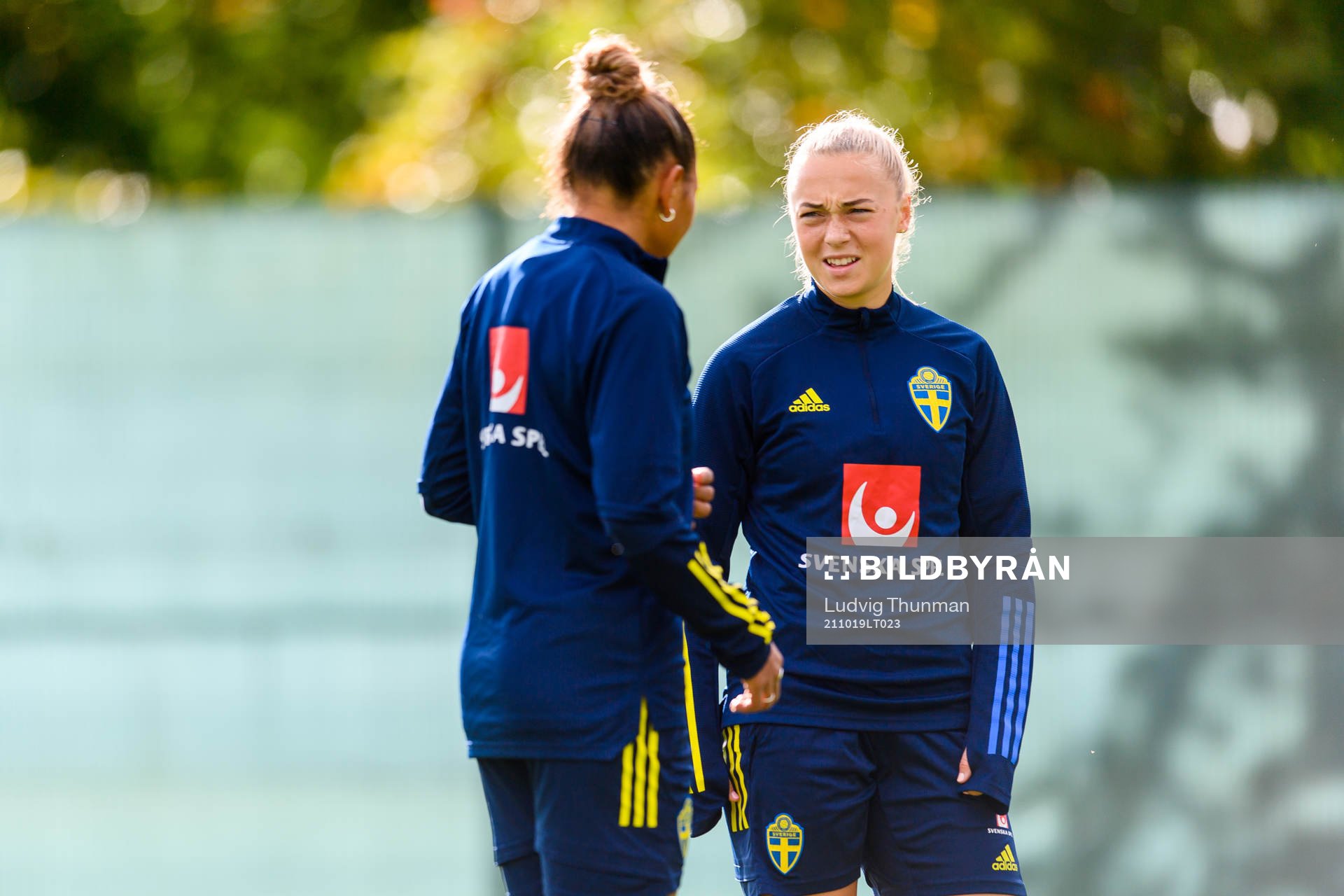Madelen Janogy and Hanna Bennison of the Swedish women's