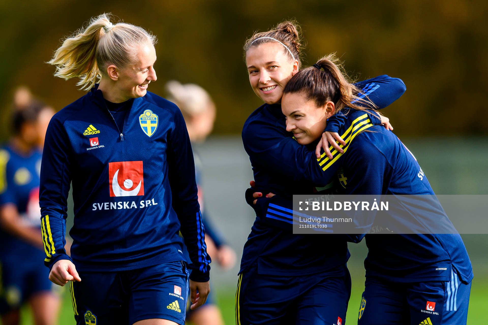 Stina Blackstenius, Julia Zigiotti Olme and Johanna Rytting