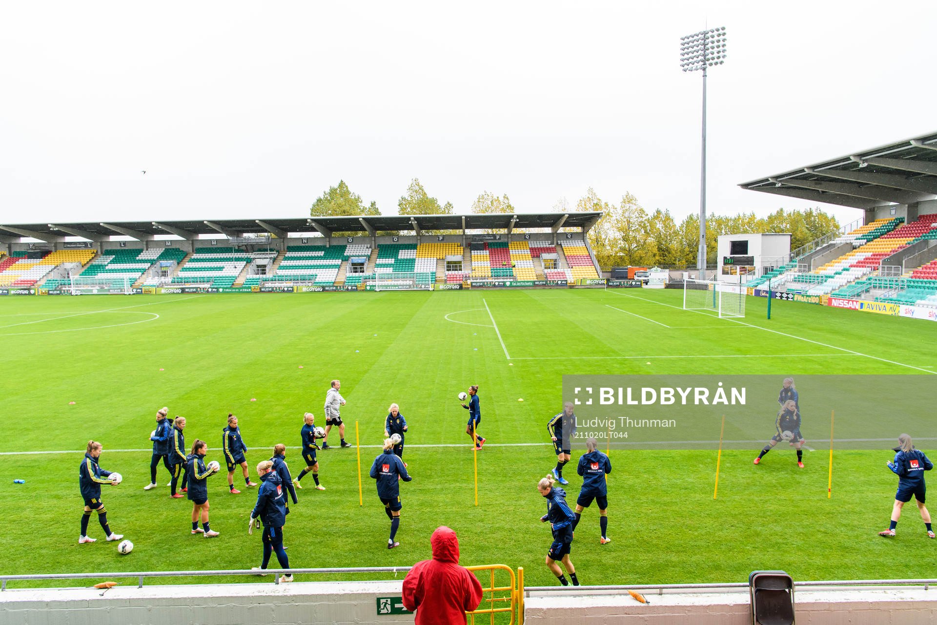 Players of the Swedish women's national football team warm
