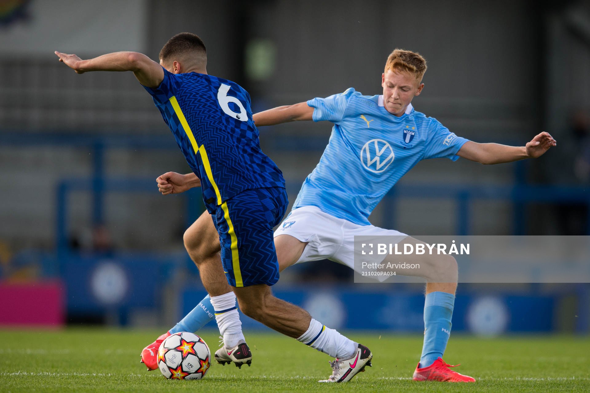 Xavier Simons of Chelsea and Hugo Larsson of Malmö FF during the UEFA Youth League match between Chelsea and Malmö FF on October 20, 2021 in London.