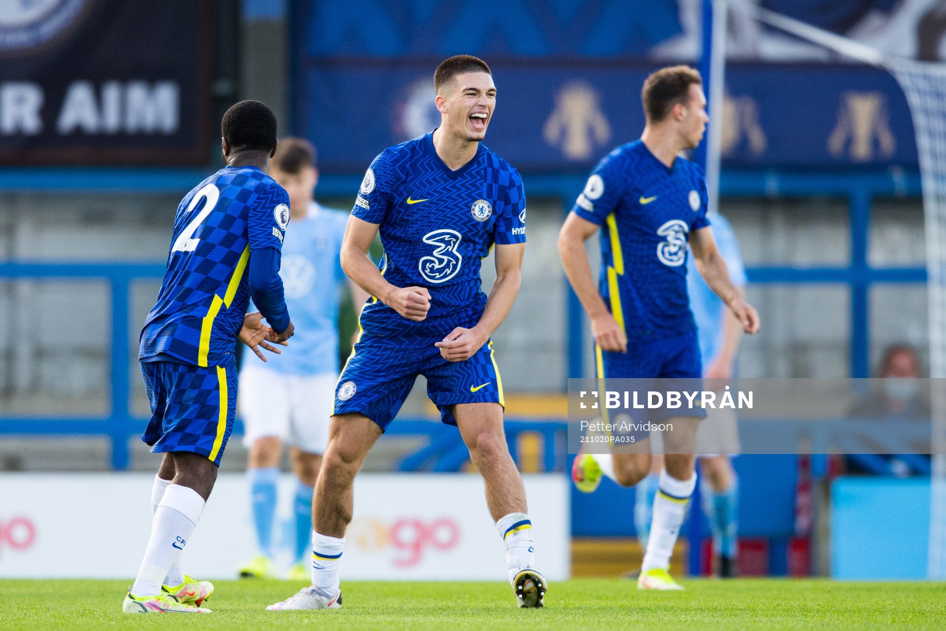 Xavier Simons of Chelsea celebrates his 2-2 goal