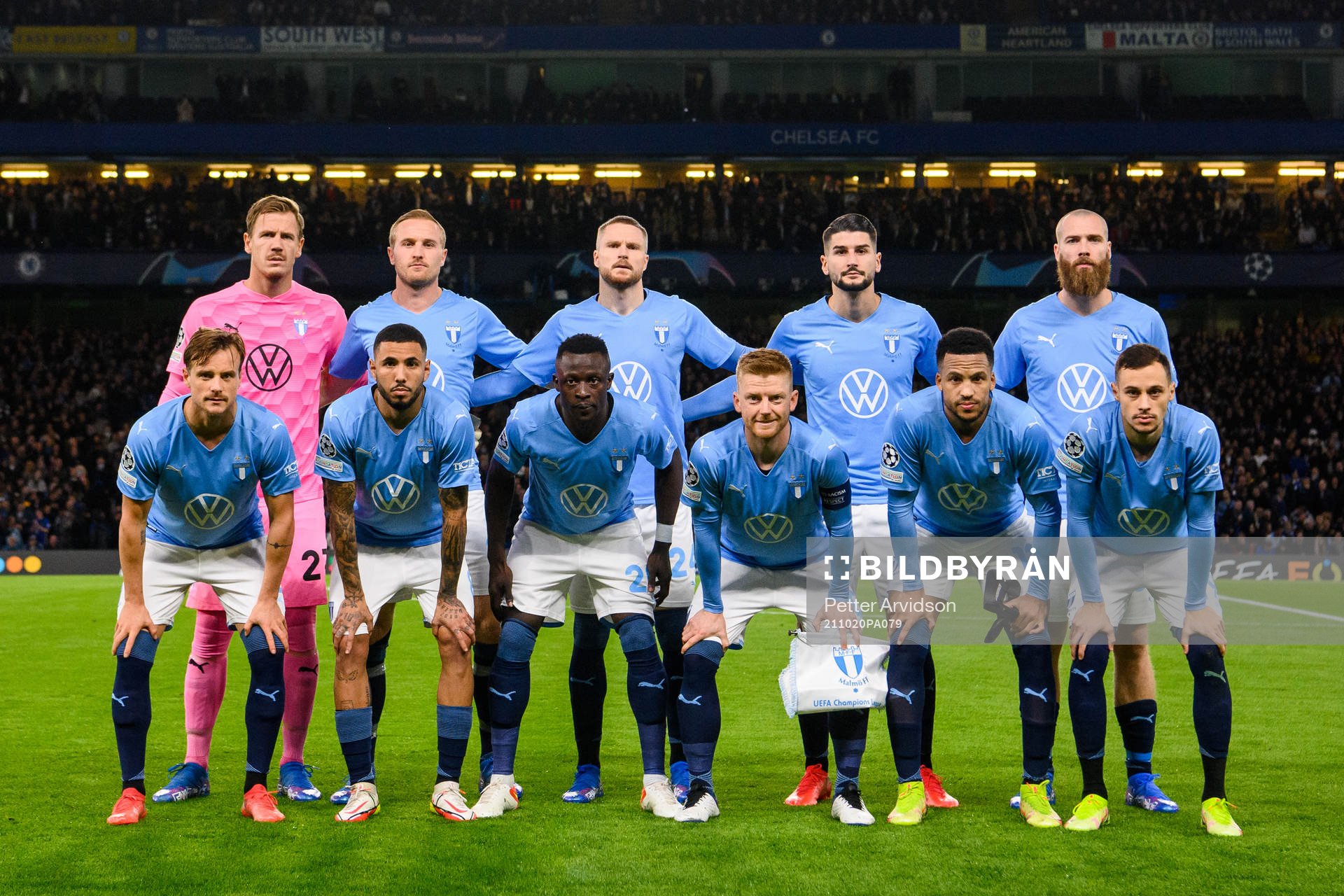 The starting eleven of Malmö FF pose for a photo prior to