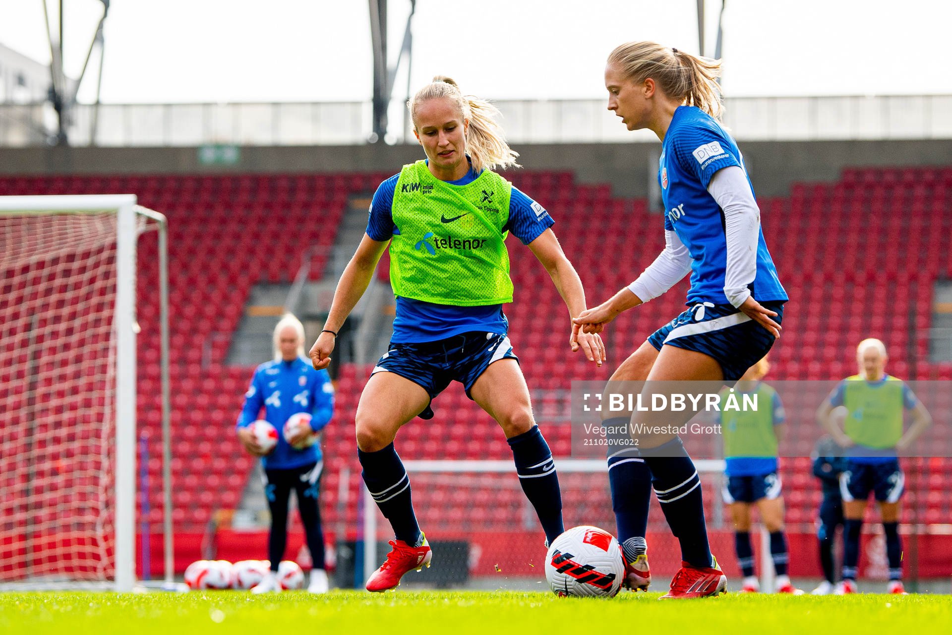 Maria Olsvik and Amalie Vevle Eikeland of the Norwegian
