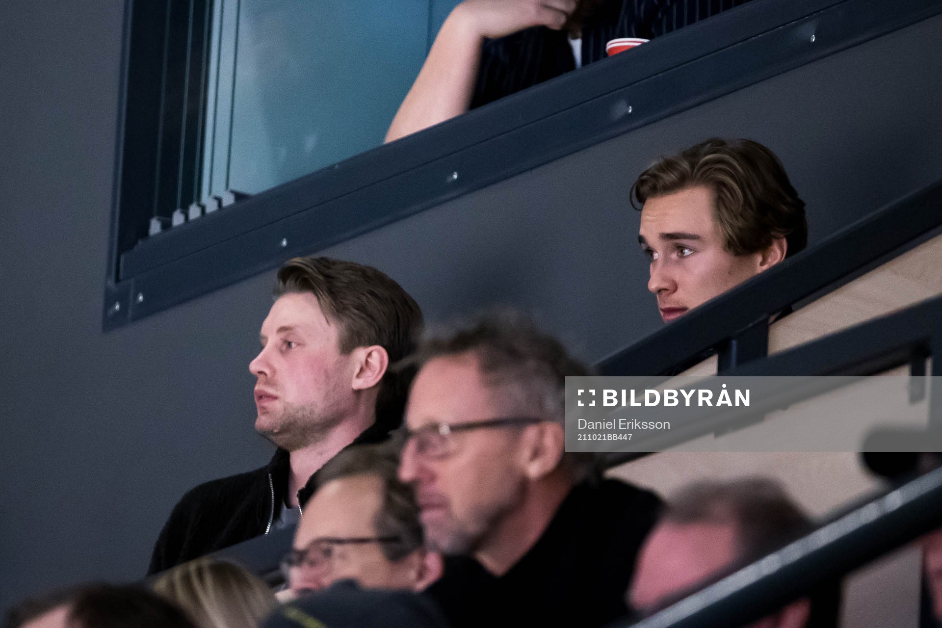 Brynäs Dmytro Timashov t.h och Brynäs John Nyberg t.v på