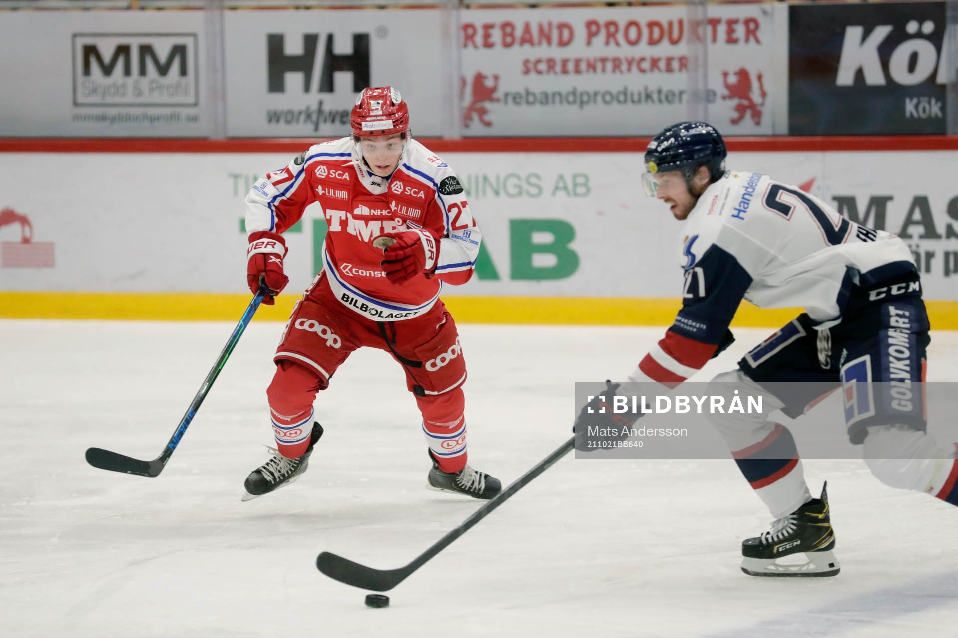 Timrås Oliver Johansson och Linköpings Christoffer Ehn