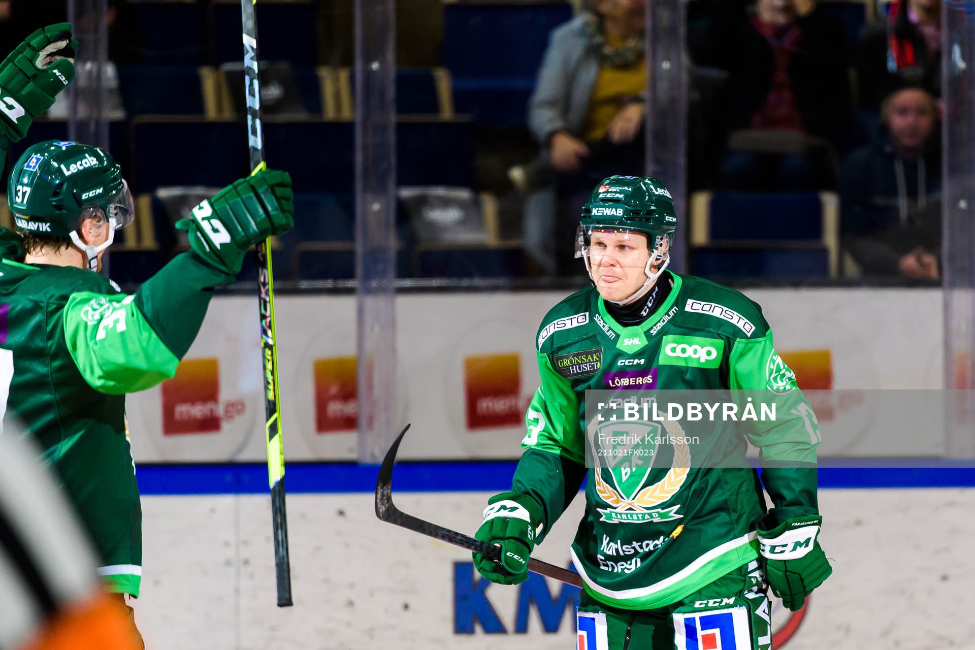 Färjestads Daniel Viksten jublar