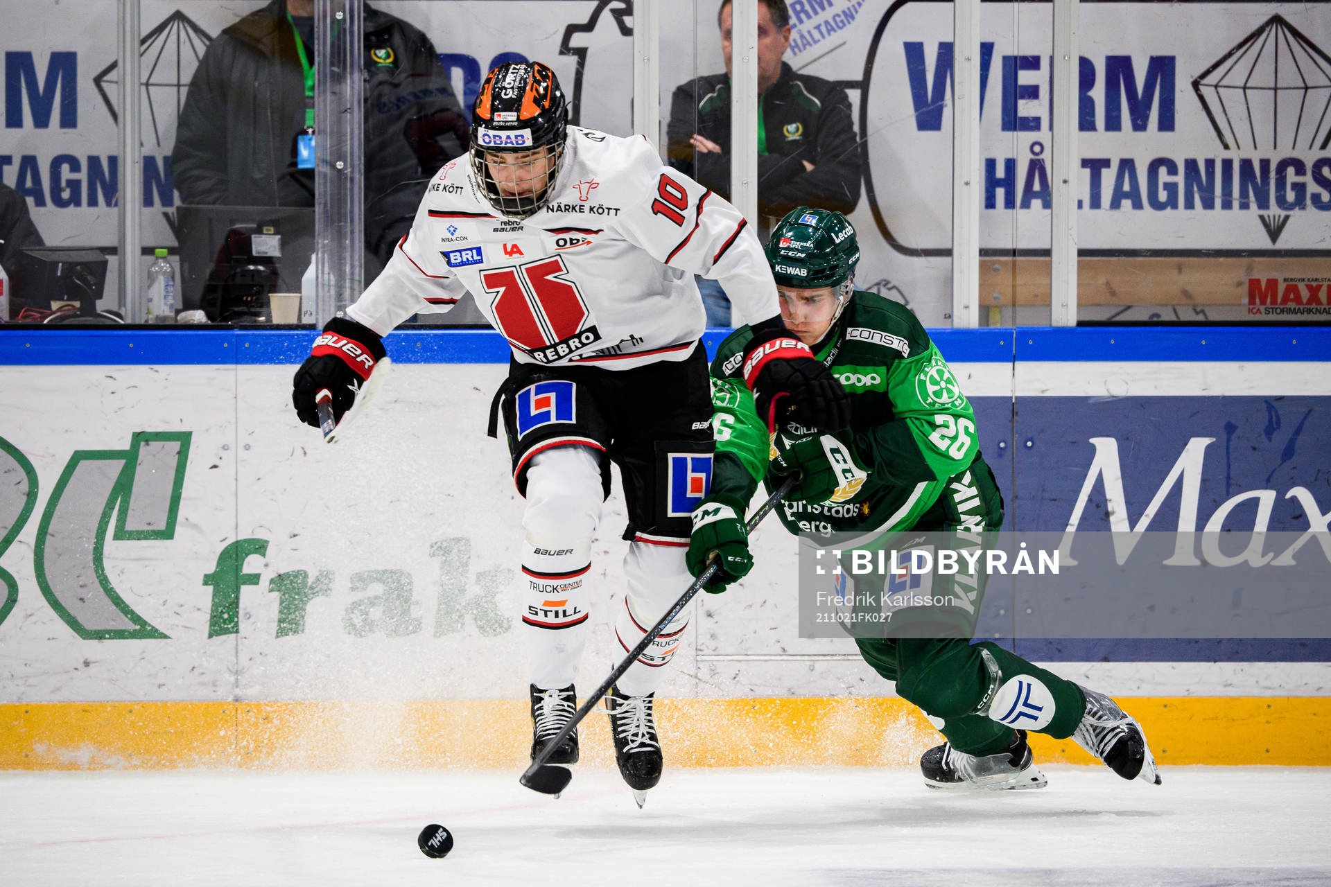 Örebros Leo Carlsson och Färjestads Joel Nyström