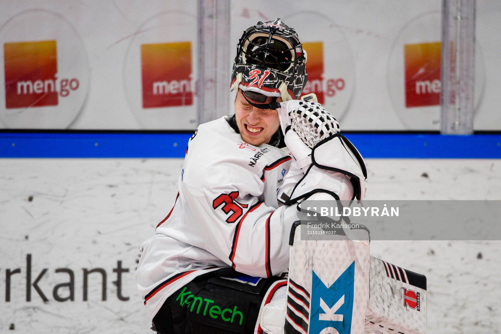 Örebros målvakt Jonas Arntzen deppar