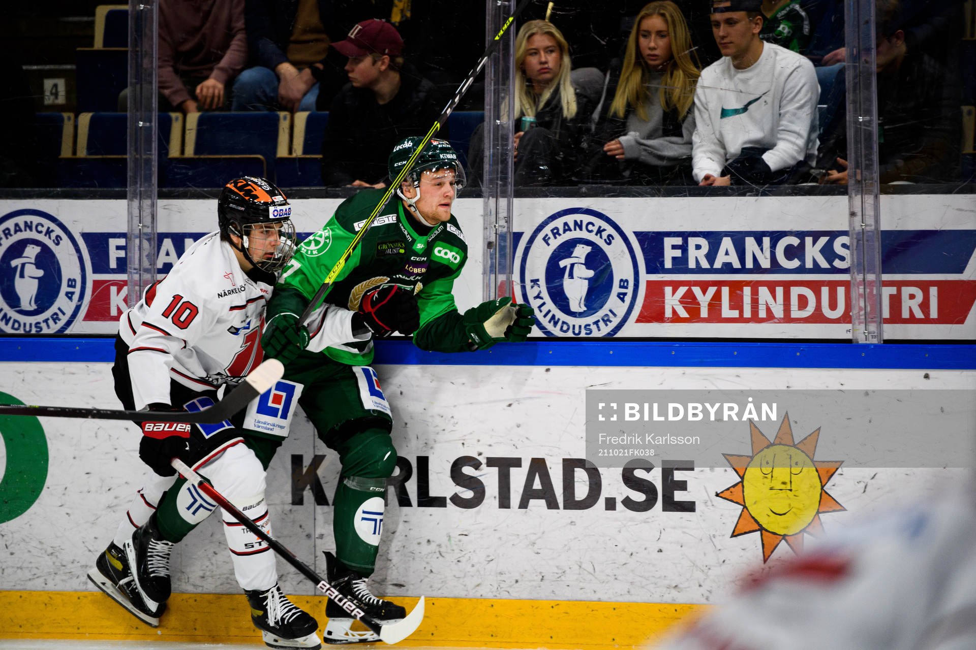 Örebros Leo Carlsson och Färjestads Adam Ginning