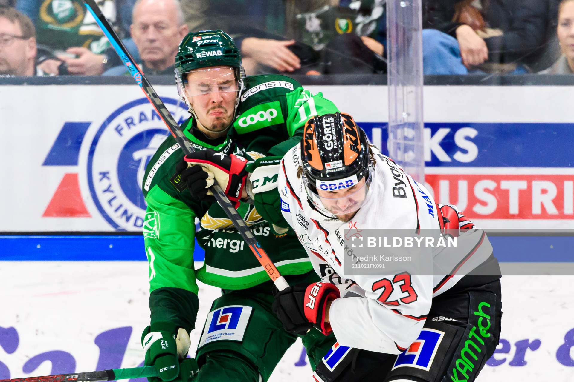 Färjestads Joakim Nygård och Örebros Petr Zámorský