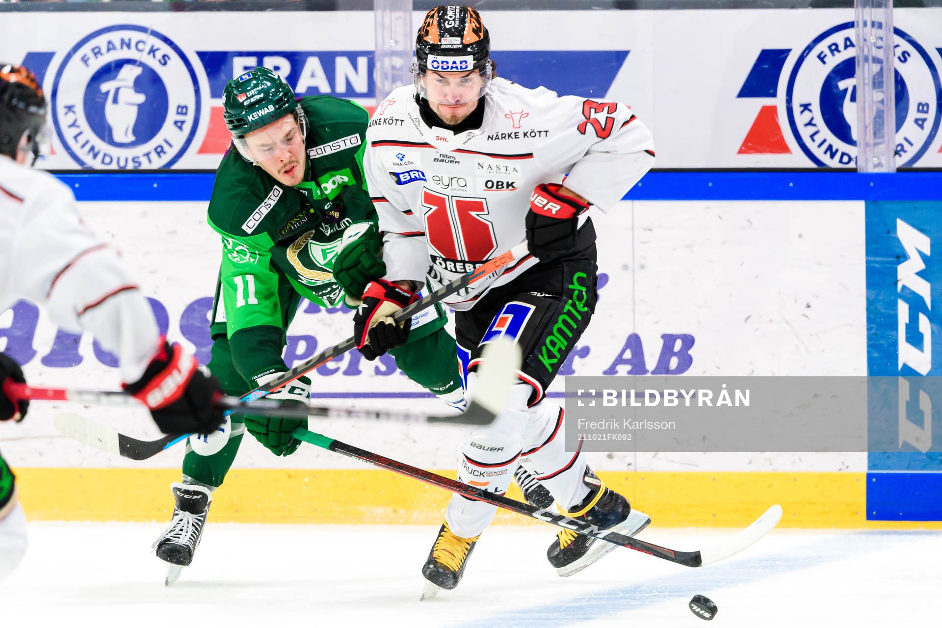Färjestads Joakim Nygård och Örebros Petr Zámorský