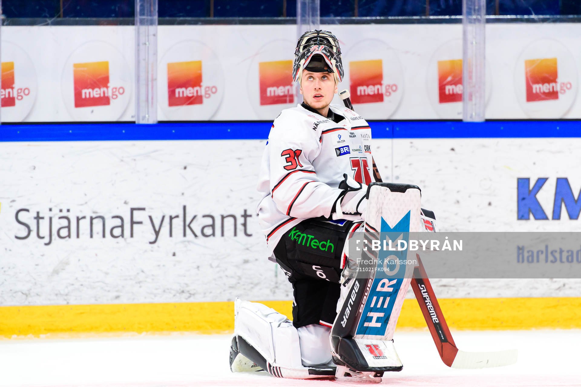 Örebros målvakt Jonas Arntzen deppar