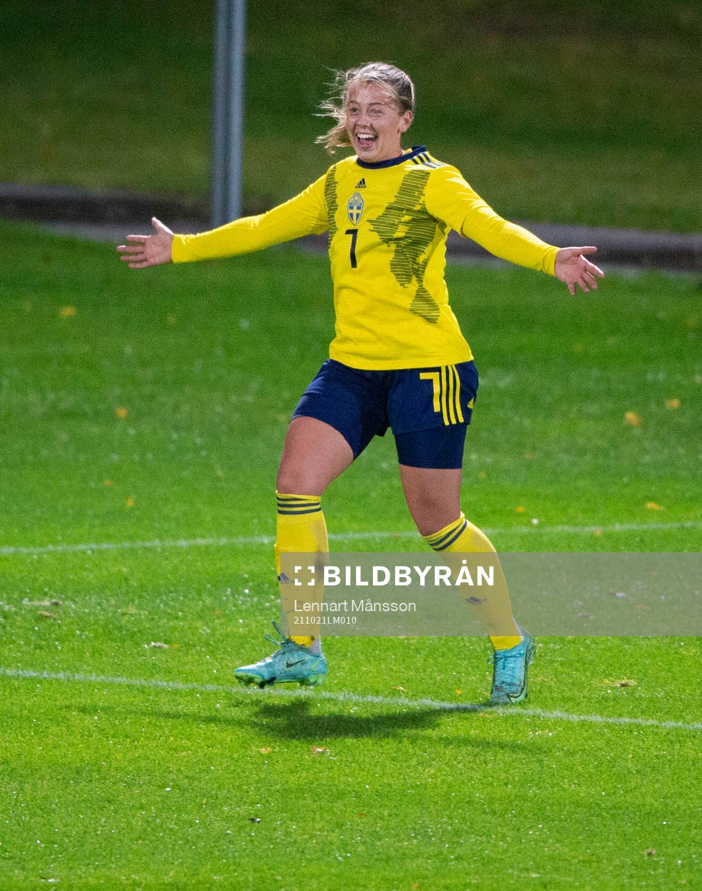 Sveriges Cornelia Kapocs, Linköpings FC, gör 1-0 och