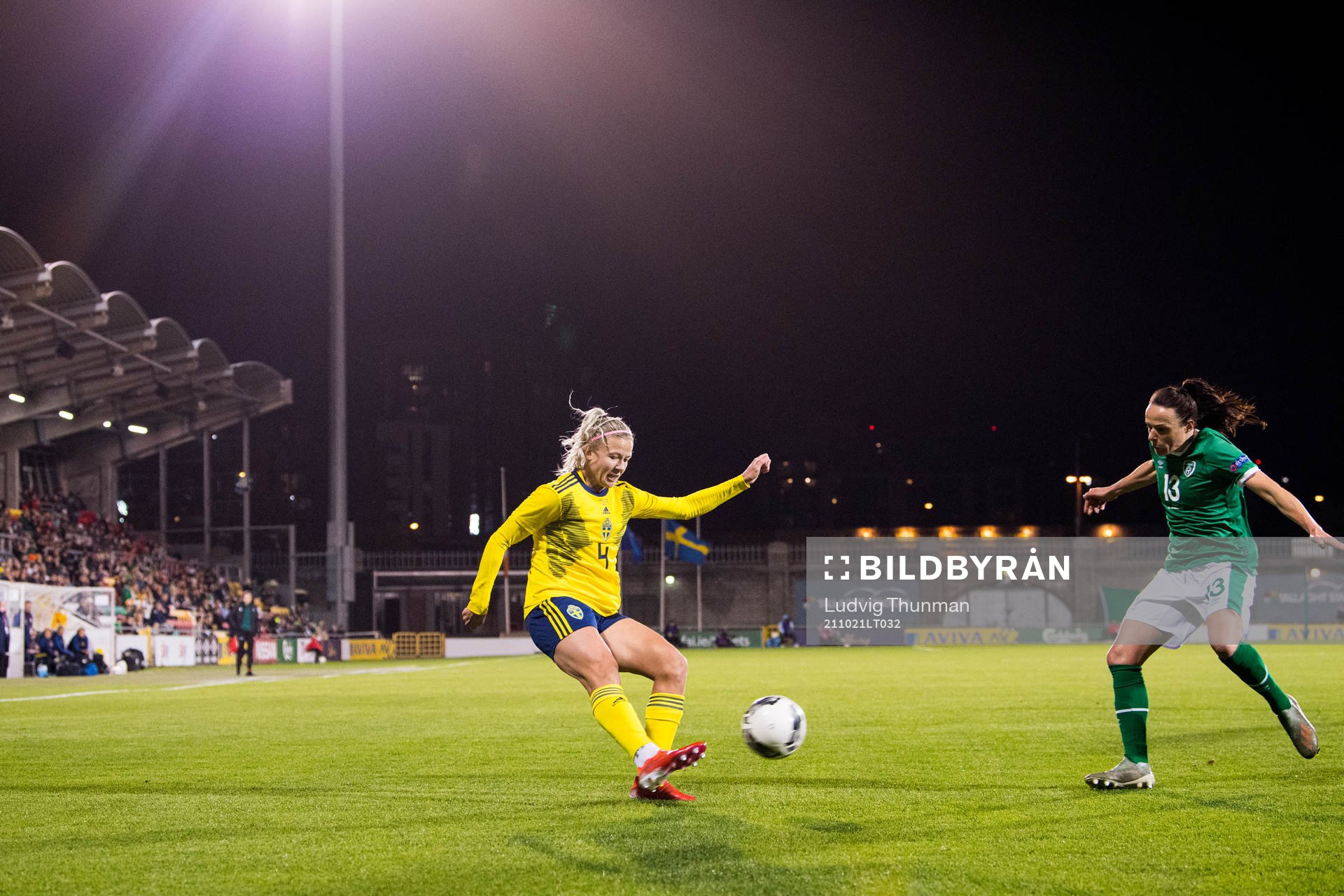 Hanna Glas of Sweden and Áine O'Gorman of Ireland