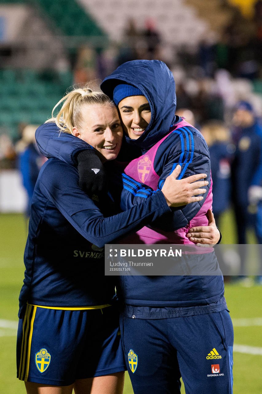 Stina Blackstenius and goalkeeper Zecira Musovic of Sweden