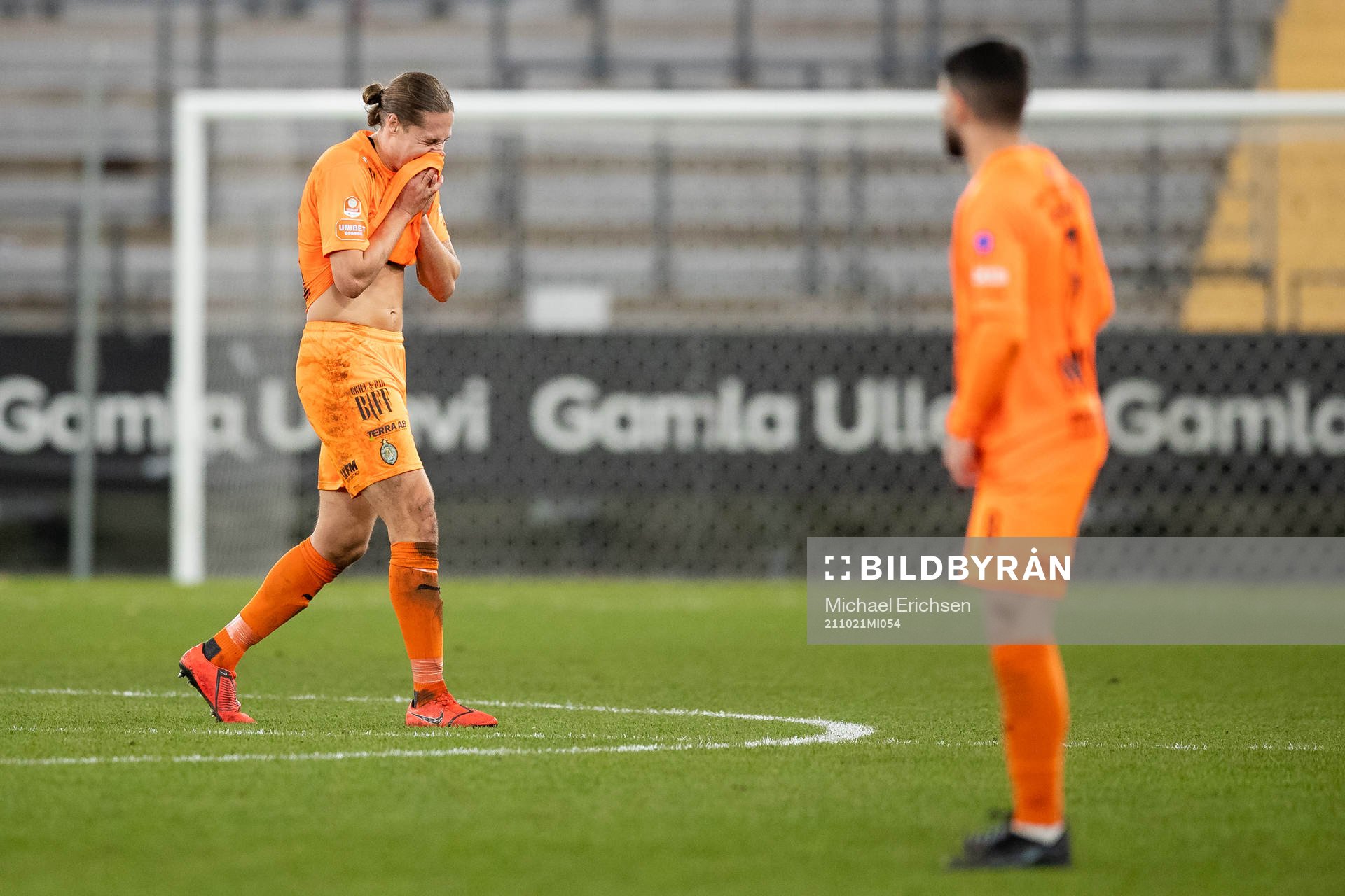 AFC Eskilstunas Felix Michel lämnar planen