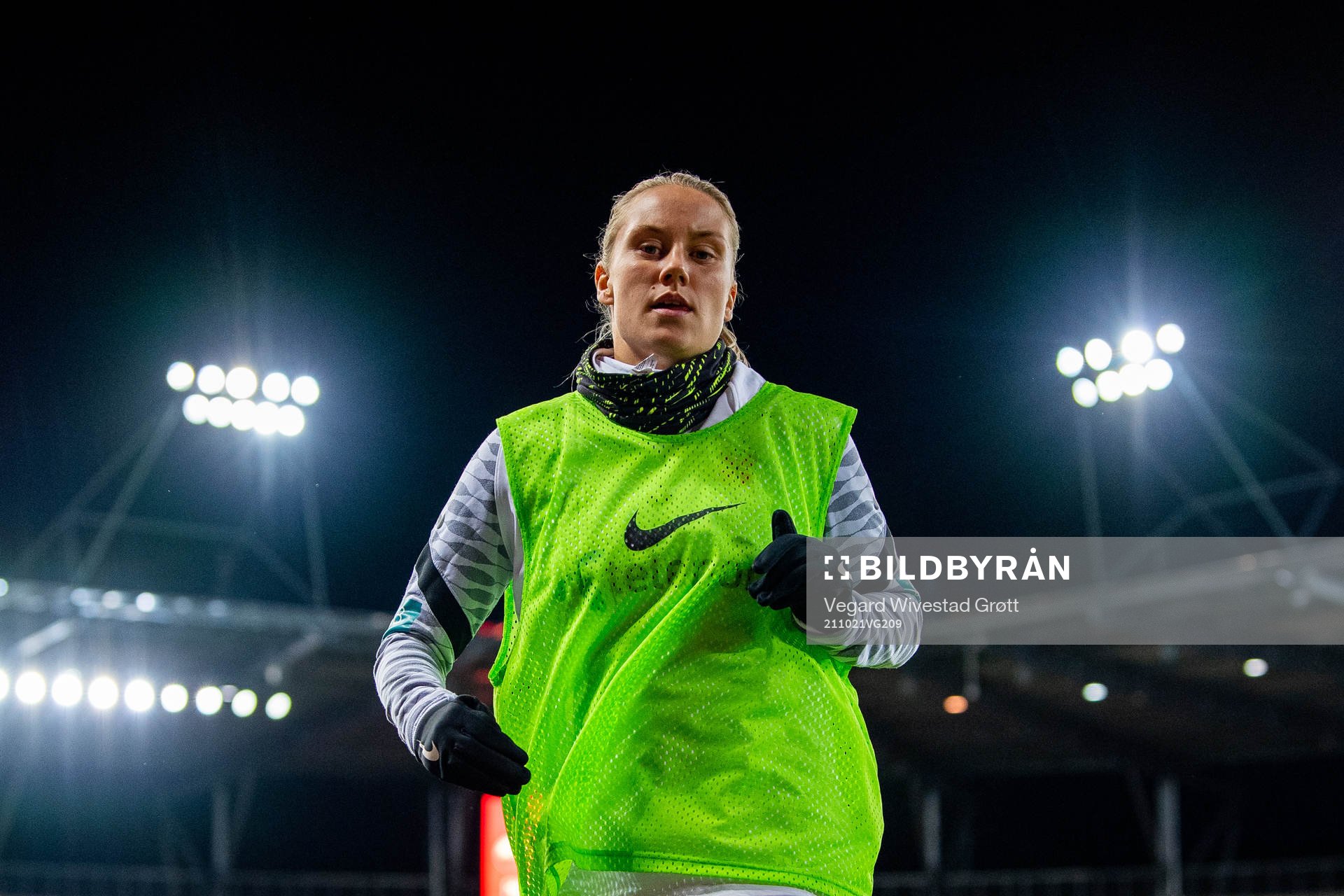 Lisa Fjeldstad Naalsund of Norway warms up