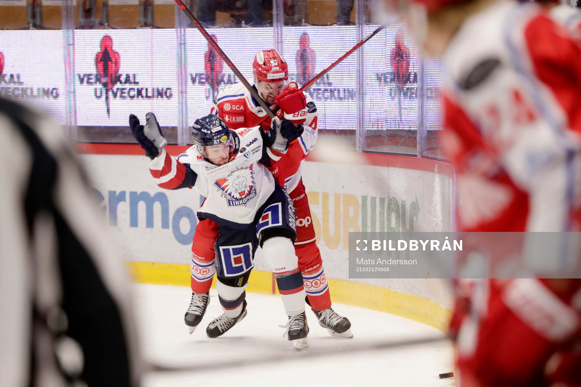 Linköpings Robert Lantosi och Timrås Tim Erixon
