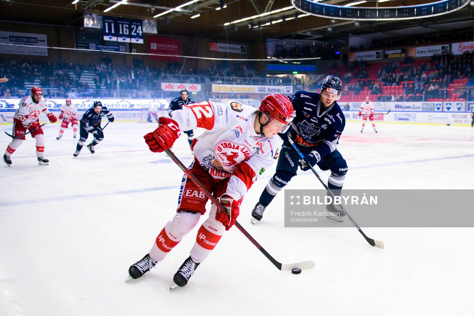 Troja-Ljungbys  Jesper Emanuelsson och Karlskogas Alexander