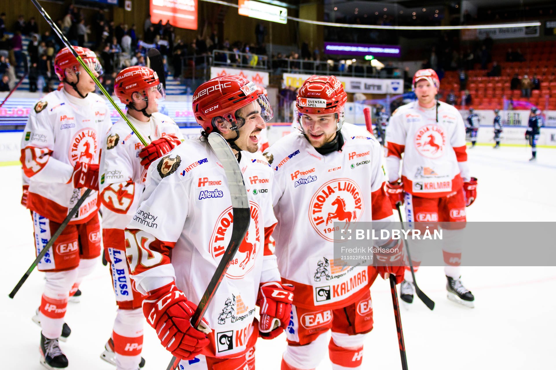 Troja-Ljungbys  Kevin Karlsson och Dennis Fröland jublar
