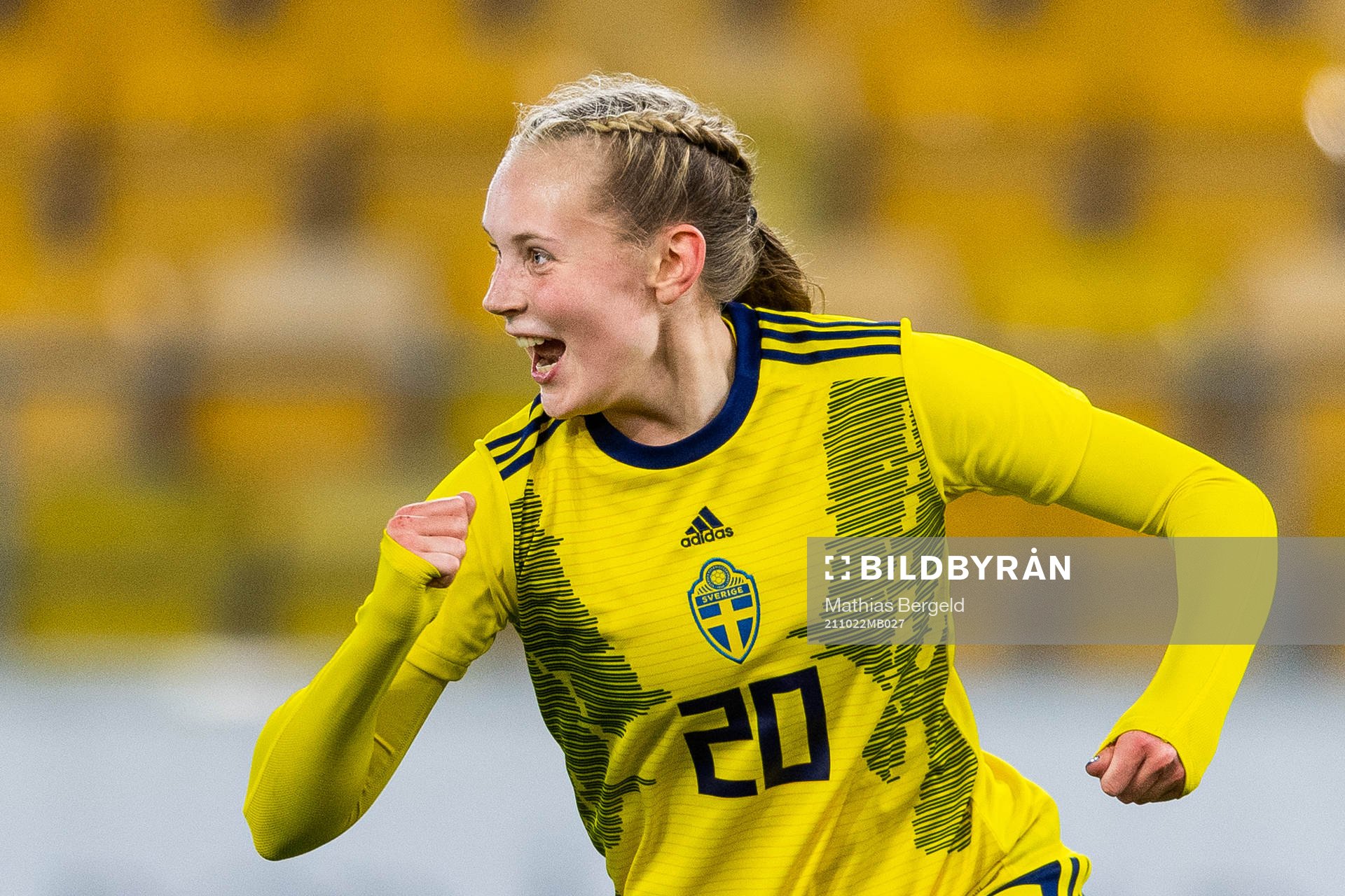 Sveriges Line Wessman jublar
