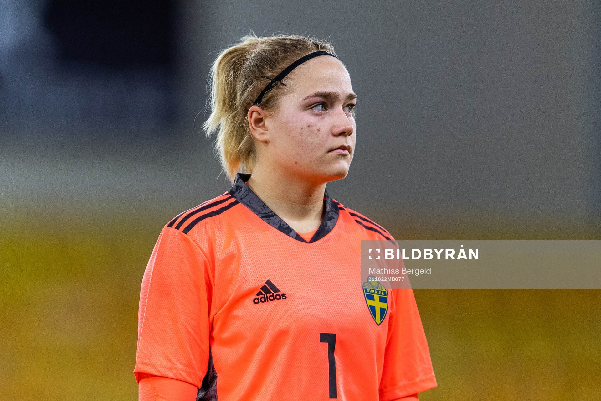 Sveriges målvakt Mathilda Andersson vid line up