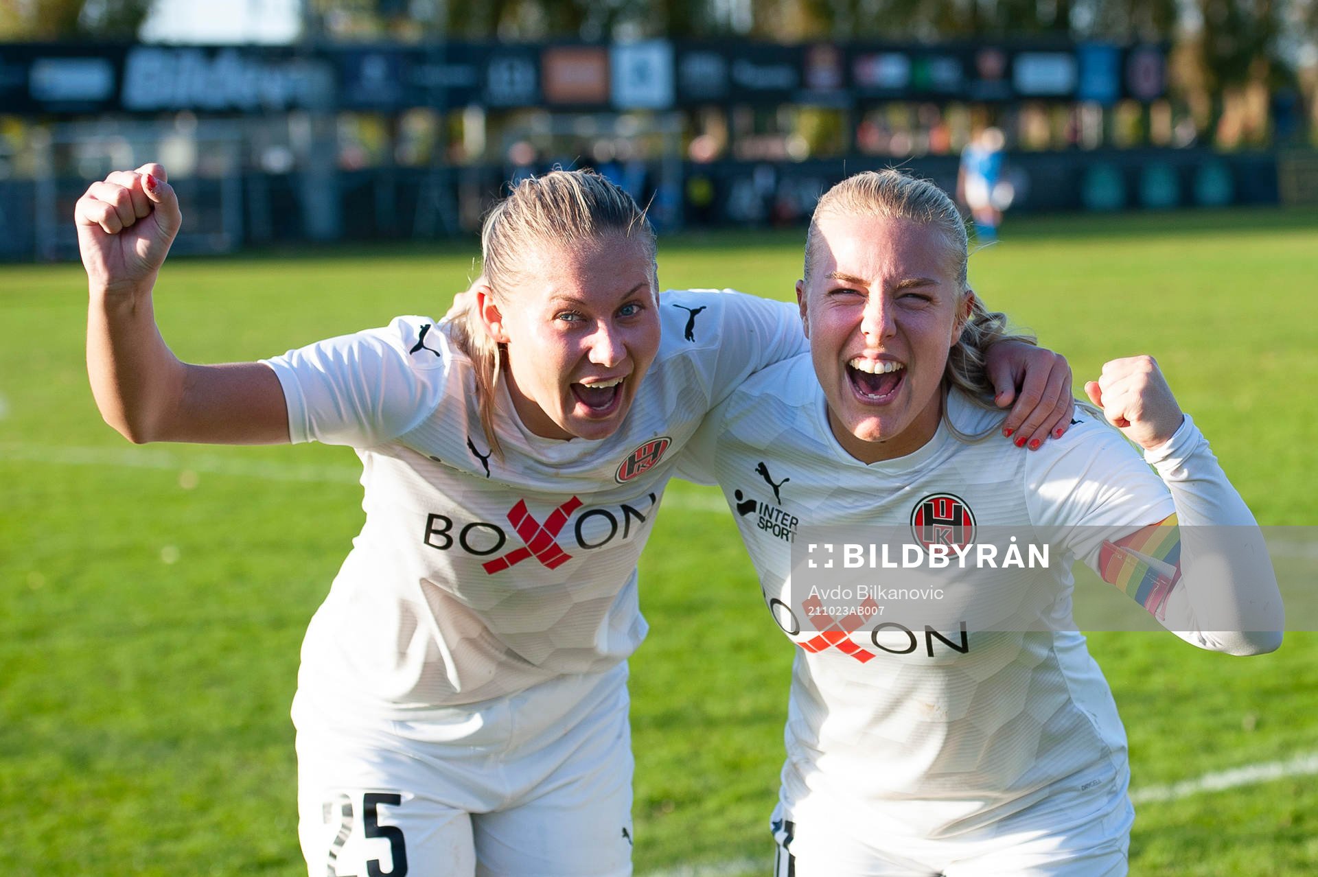 Hittarps Isabelle Angel och Amanda Strandh jublar