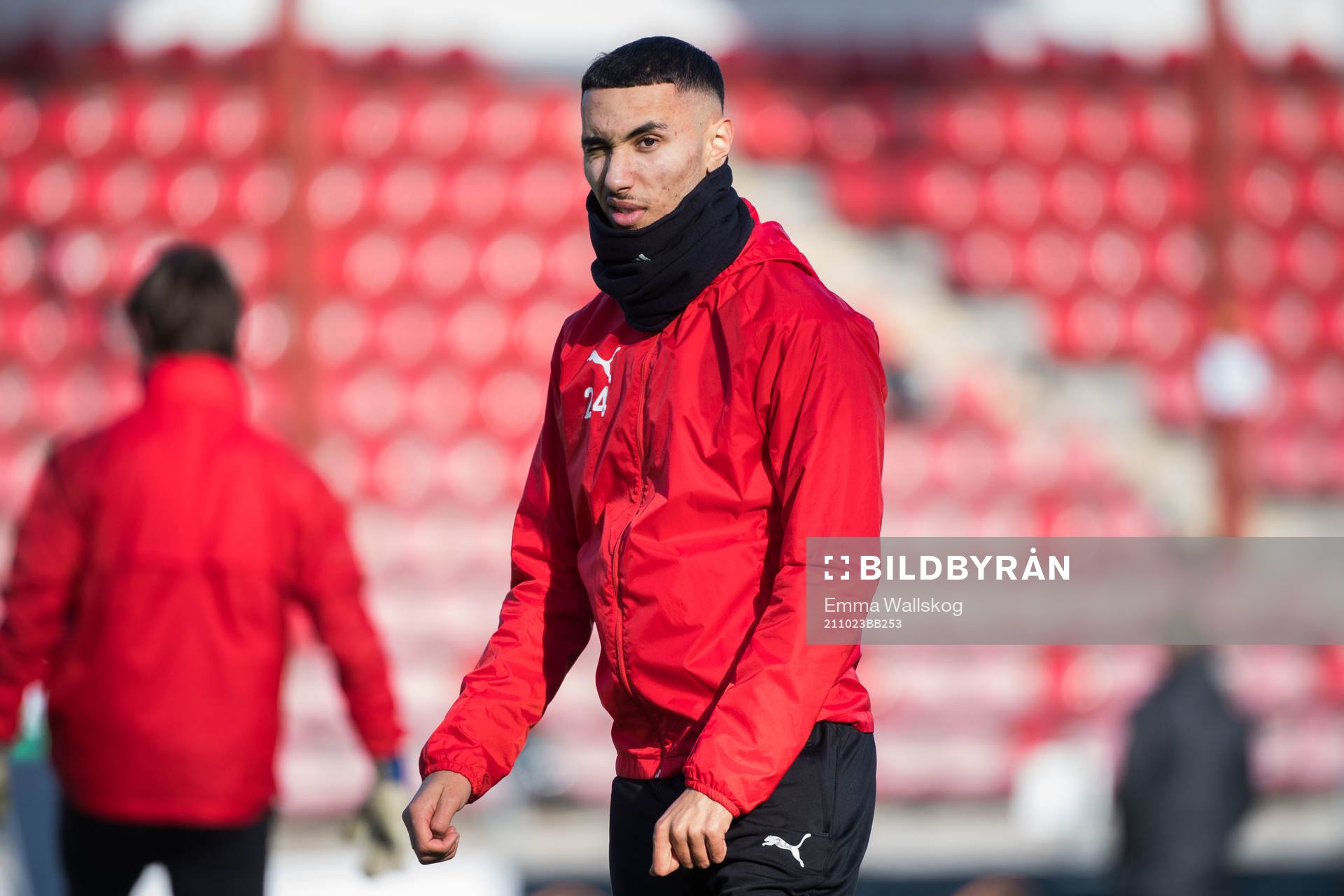 Vasalunds Adam Id Salem innan fotbollsmatchen i Superettan