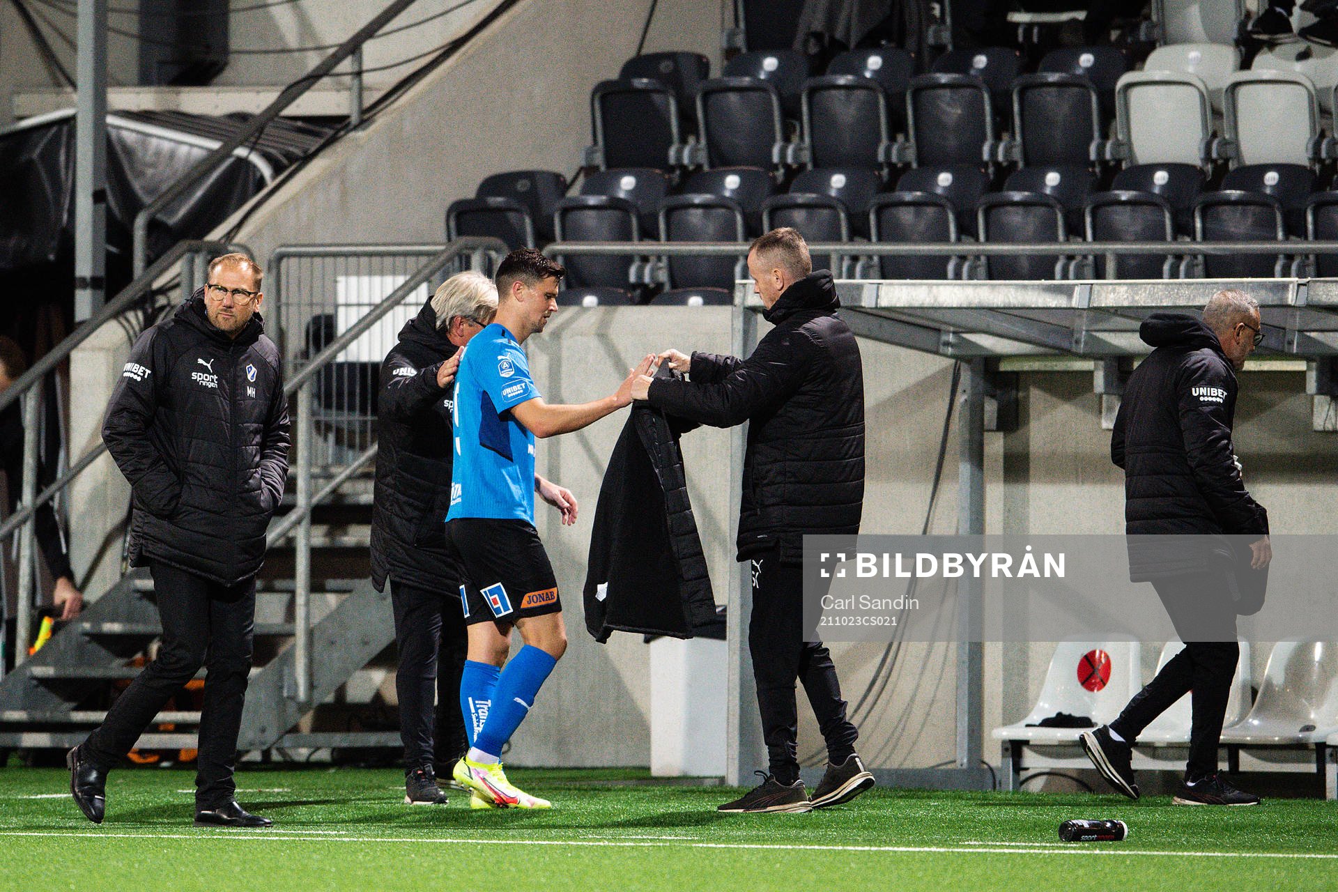 Halmstads manager Magnus Haglund och Marcus Antonsson