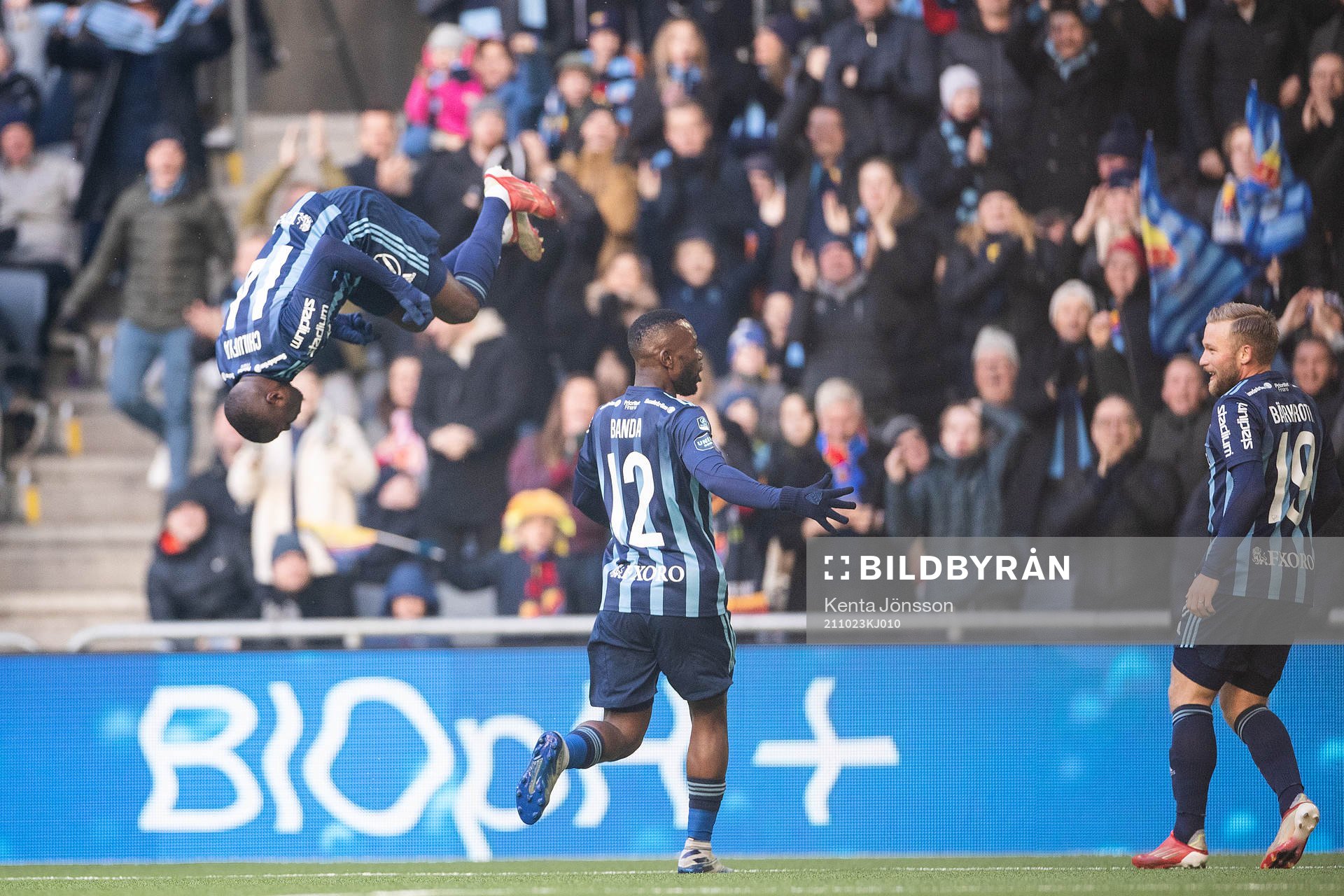 Djurgårdens Edward Chilufya jublar