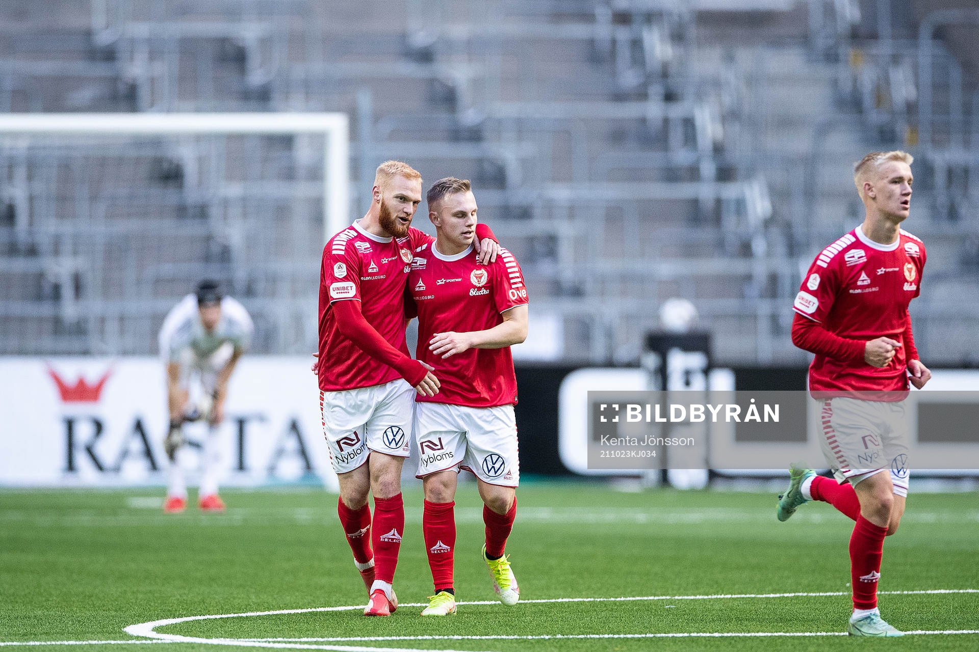 Kalmars Isak Jansson jublar