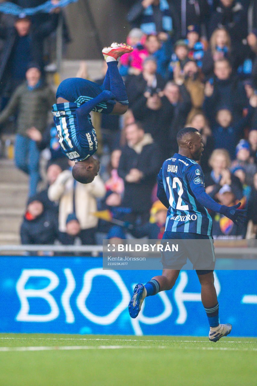 Djurgårdens Edward Chilufya jublar