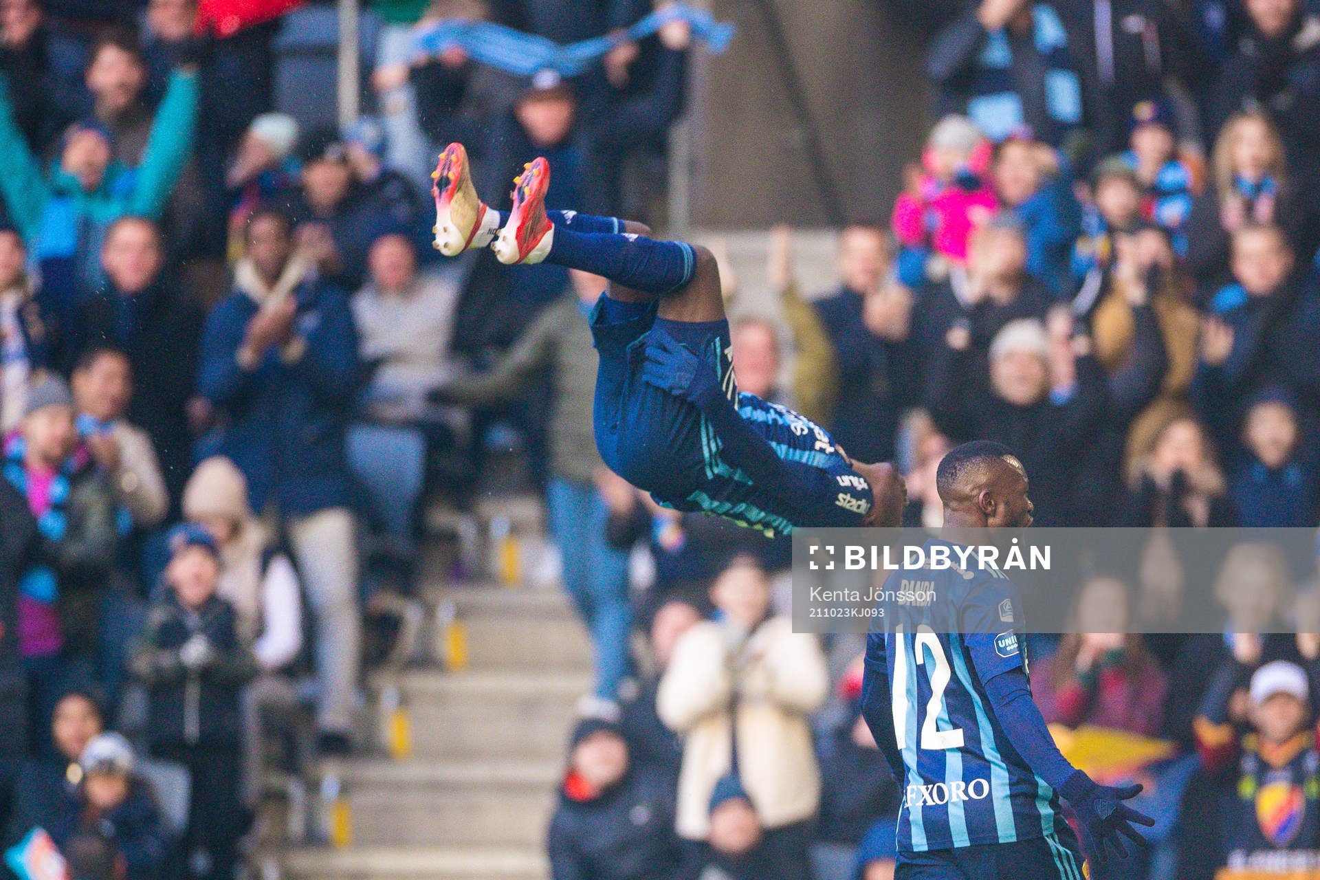 Djurgårdens Edward Chilufya jublar