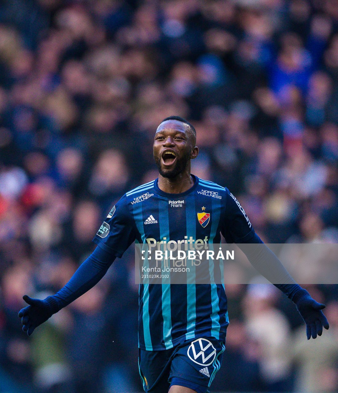 Djurgårdens Emmanuel Banda jublar