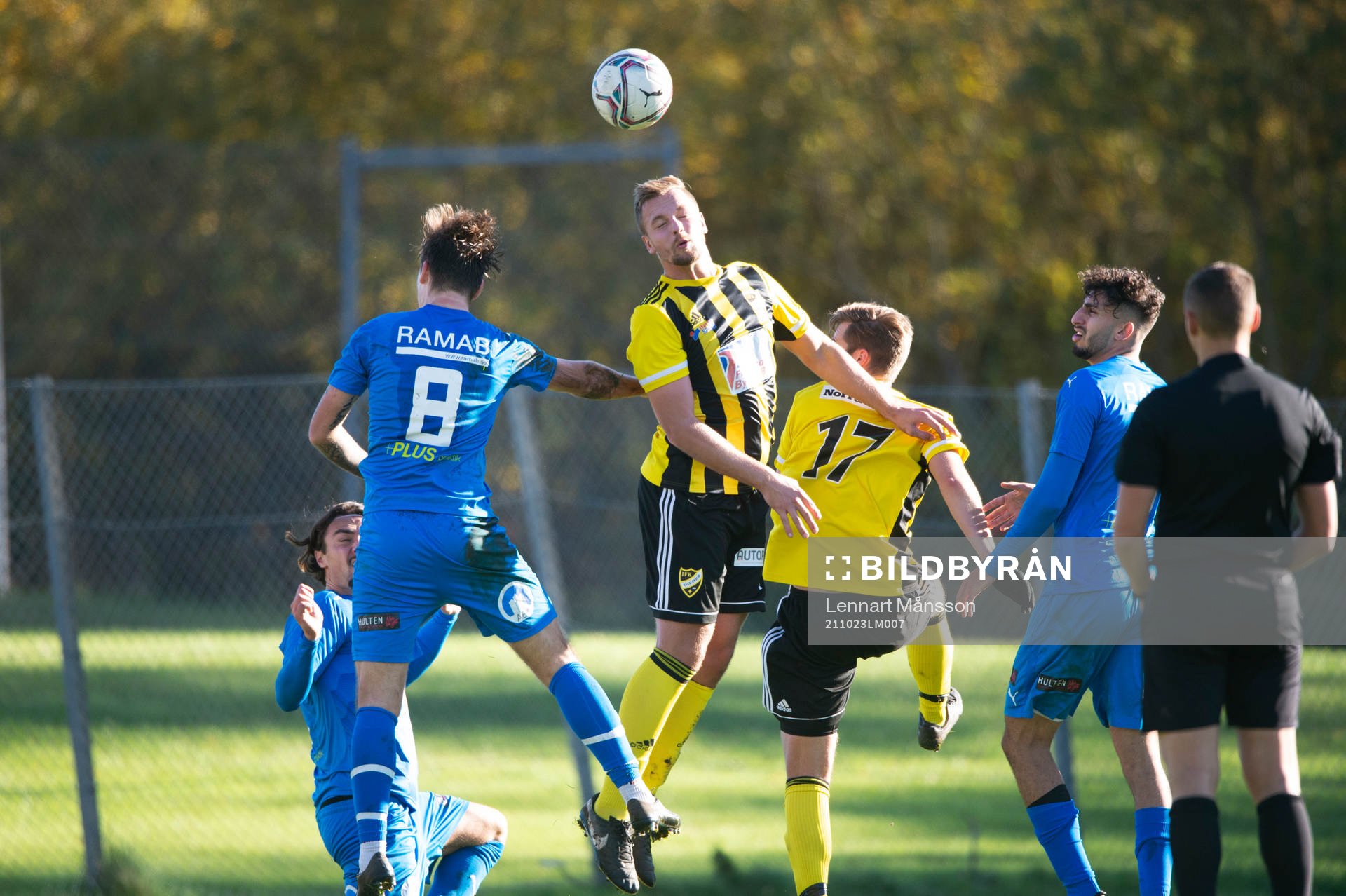 IFK Hässleholms Hampus Rydh i matchen i division 2 mellan